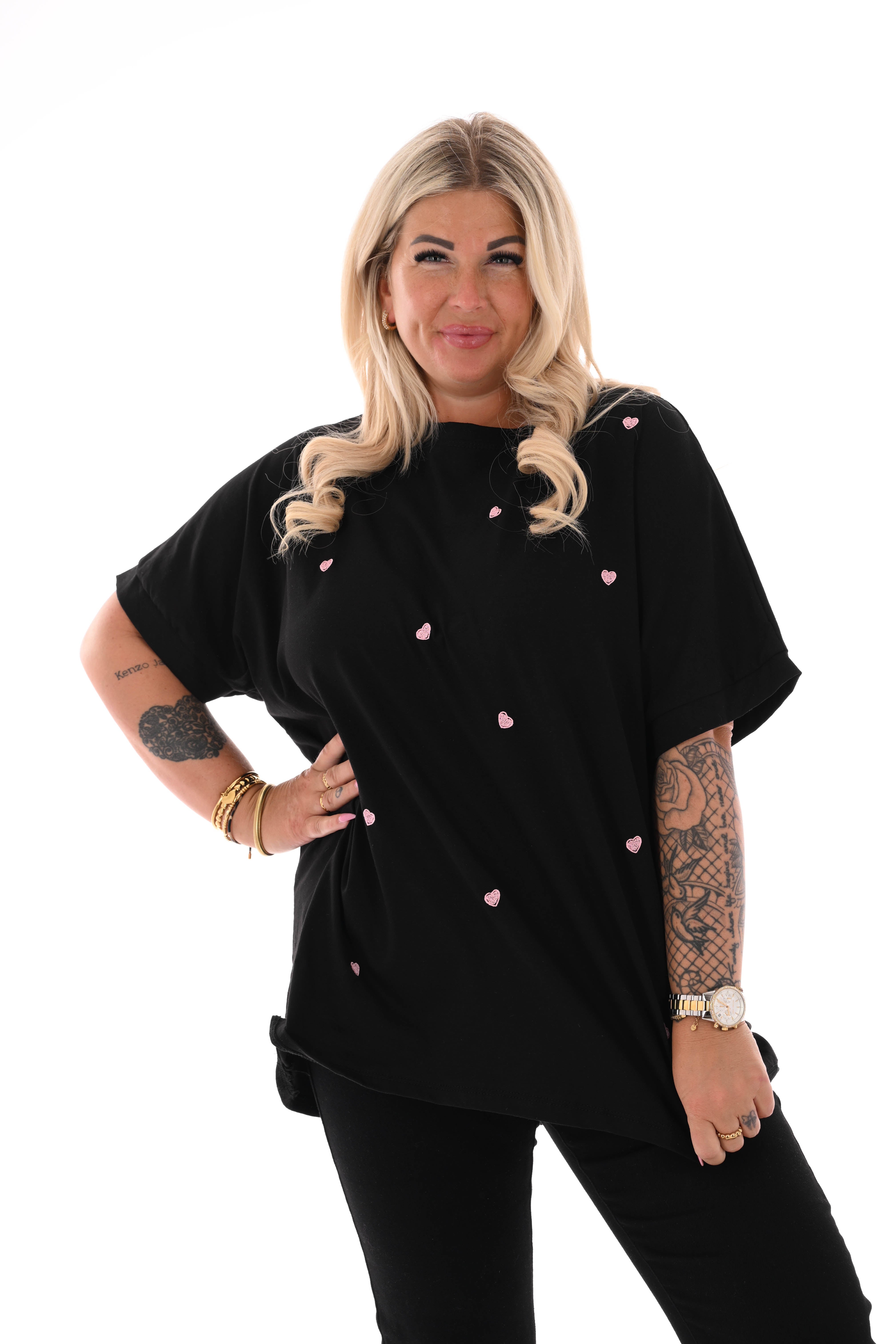 T-shirt kleine hartjes zwart