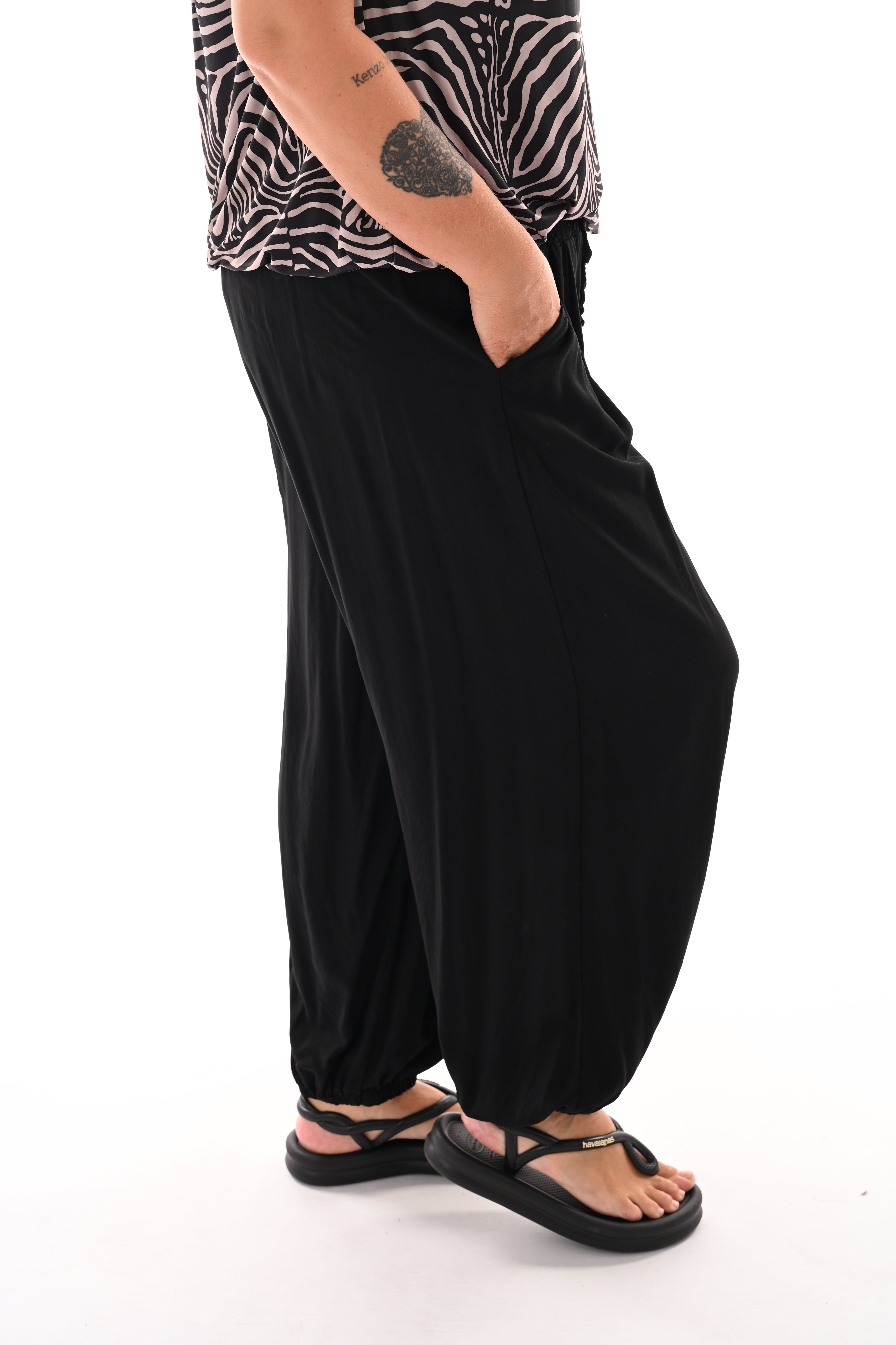 Basic ballon broek uni zwart