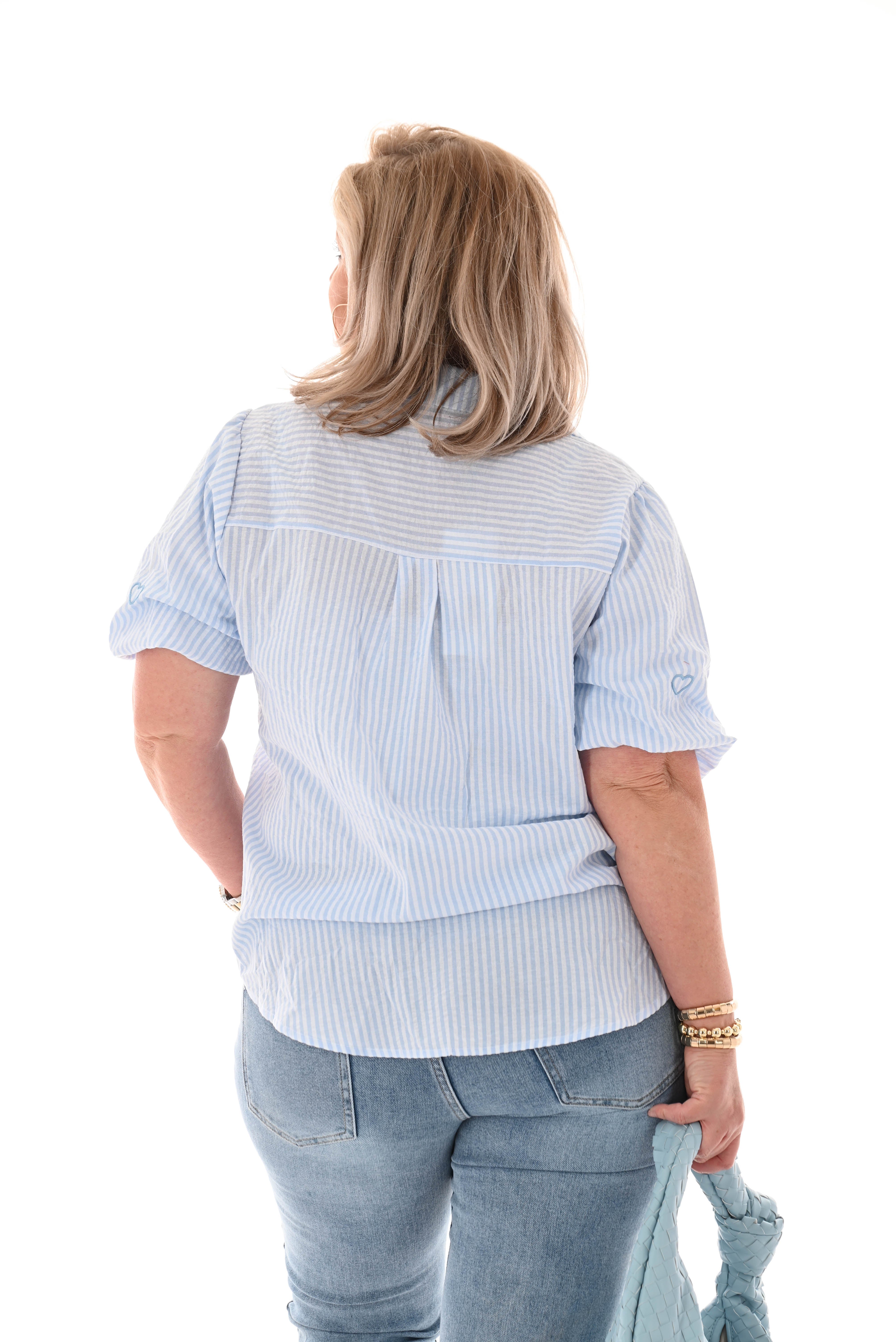 Korte blouse hartjes pofmouwen lichtblauw