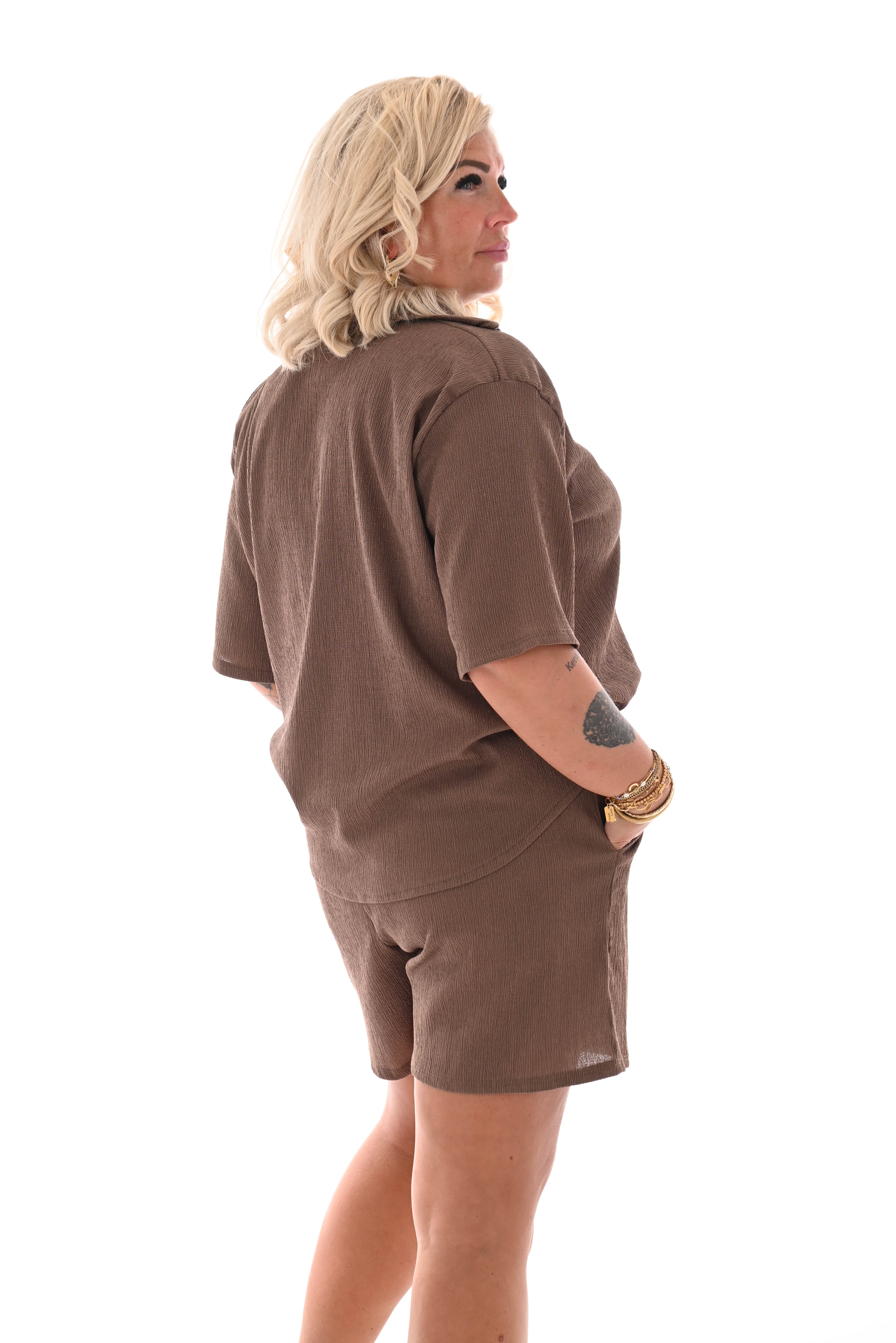 Tweedelig set crepe short donkerbruin