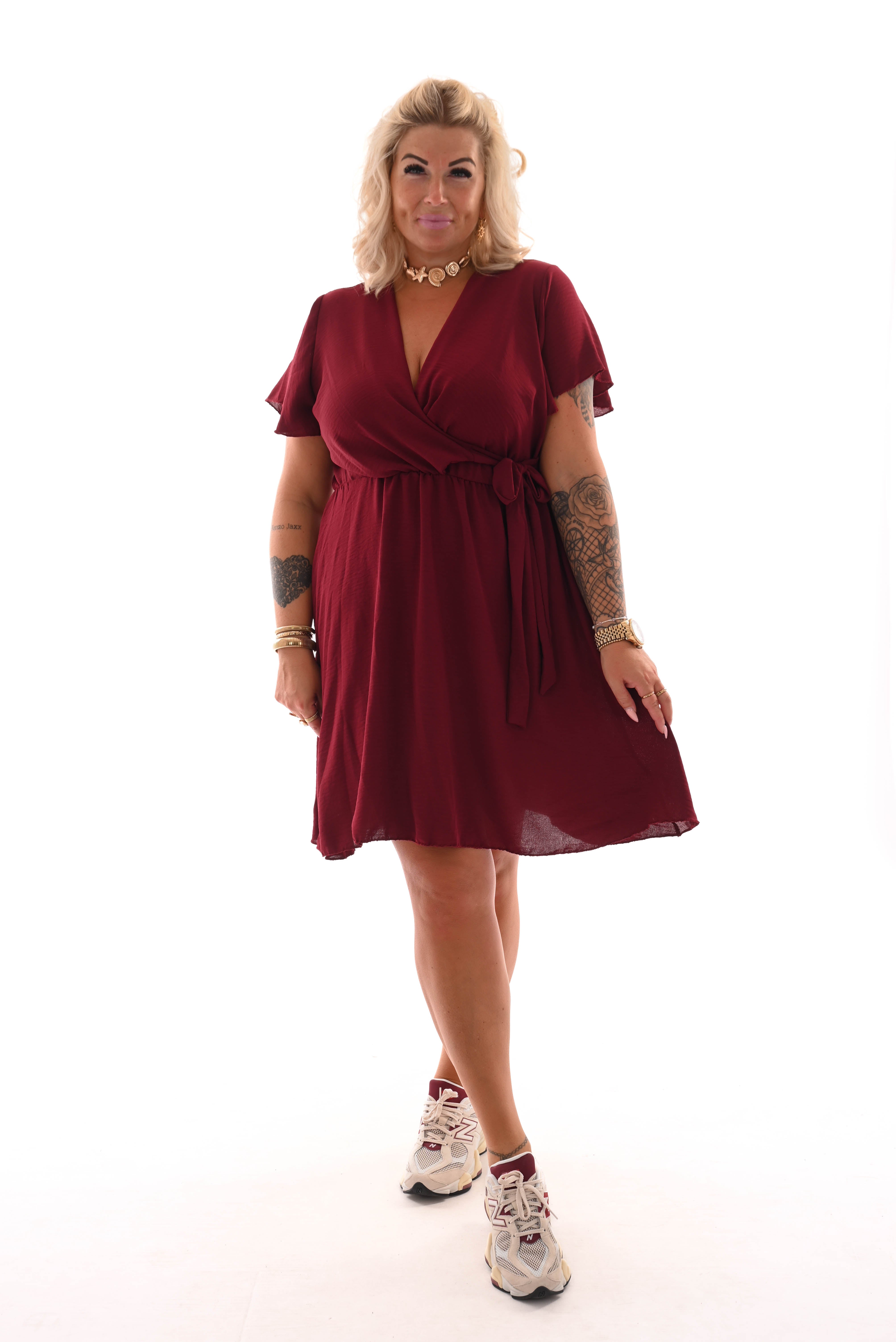 Korte jurk met strik bordeaux