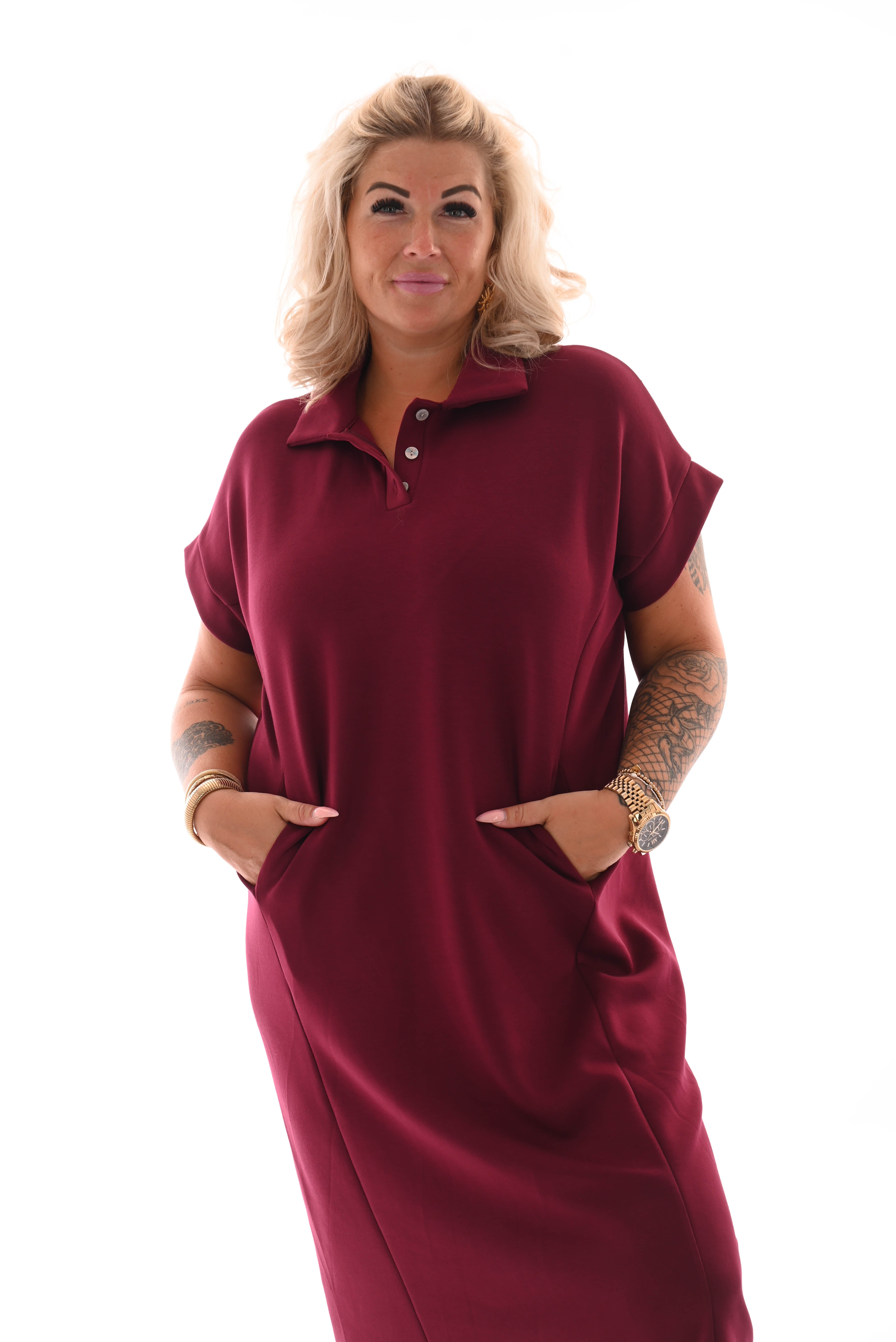 Jurk kraag met knoopjes bordeaux