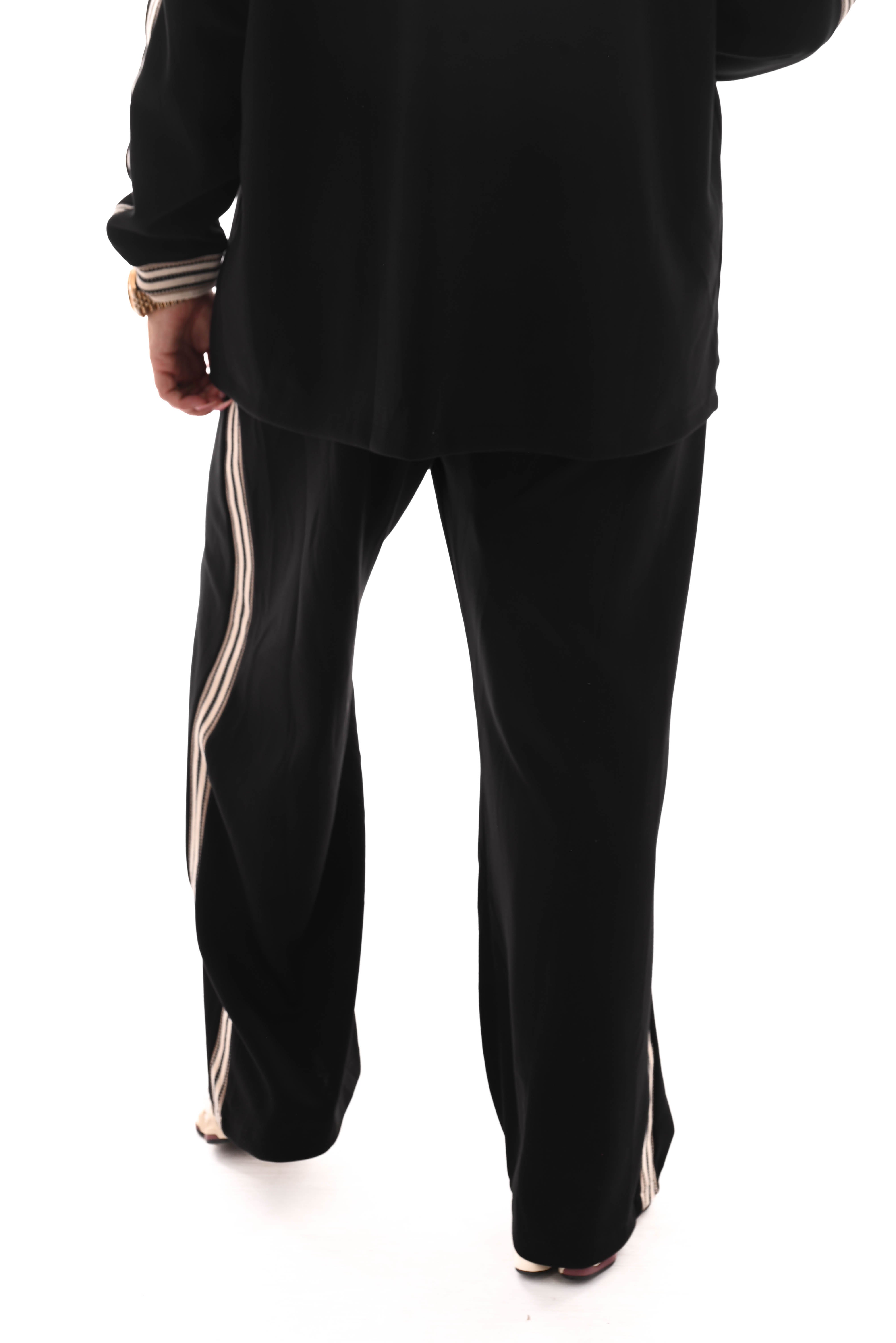 Wijde broek met bies fijne streep zwart