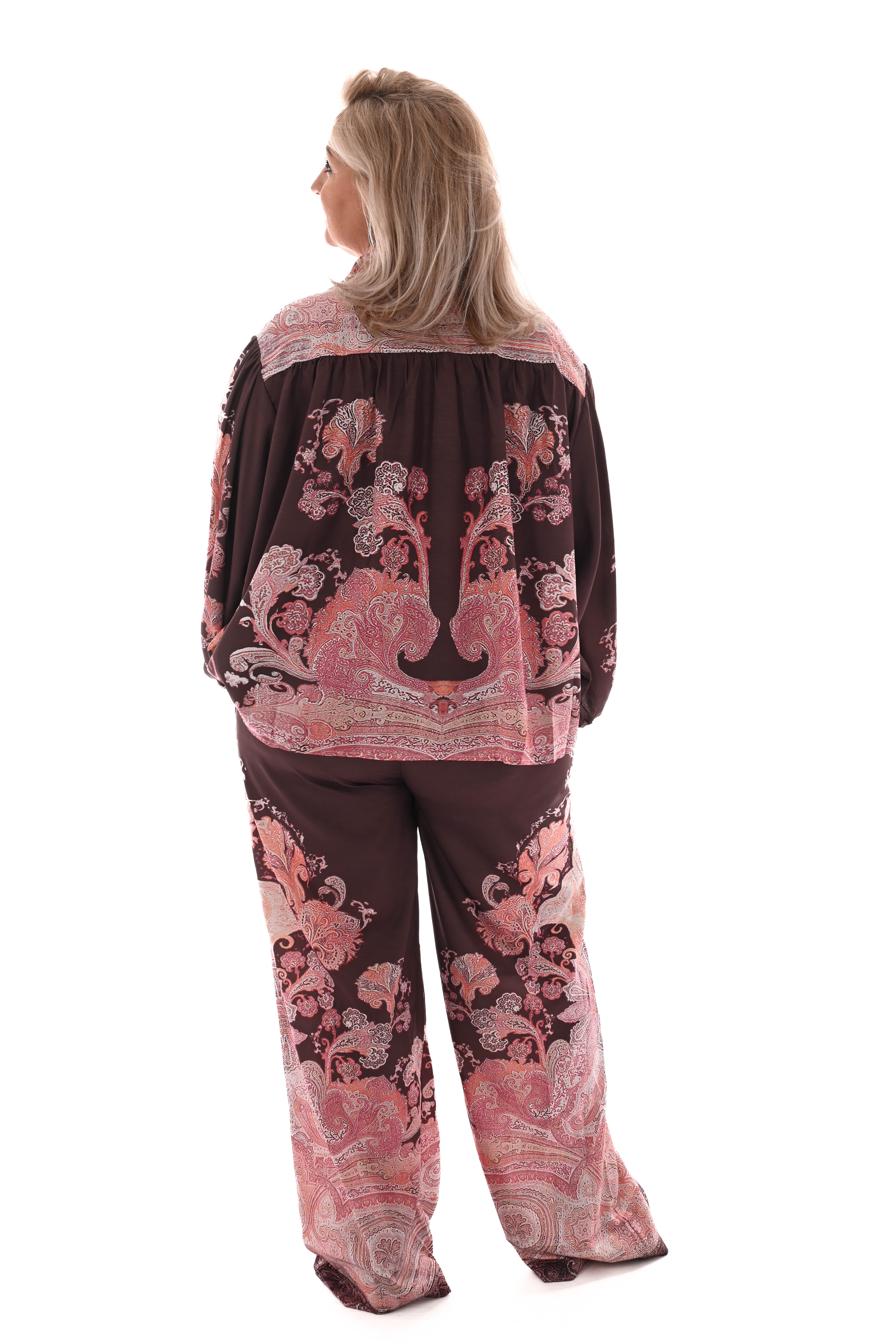 Tweedelig pak doorknoop blouse barok bruin/lichtroze