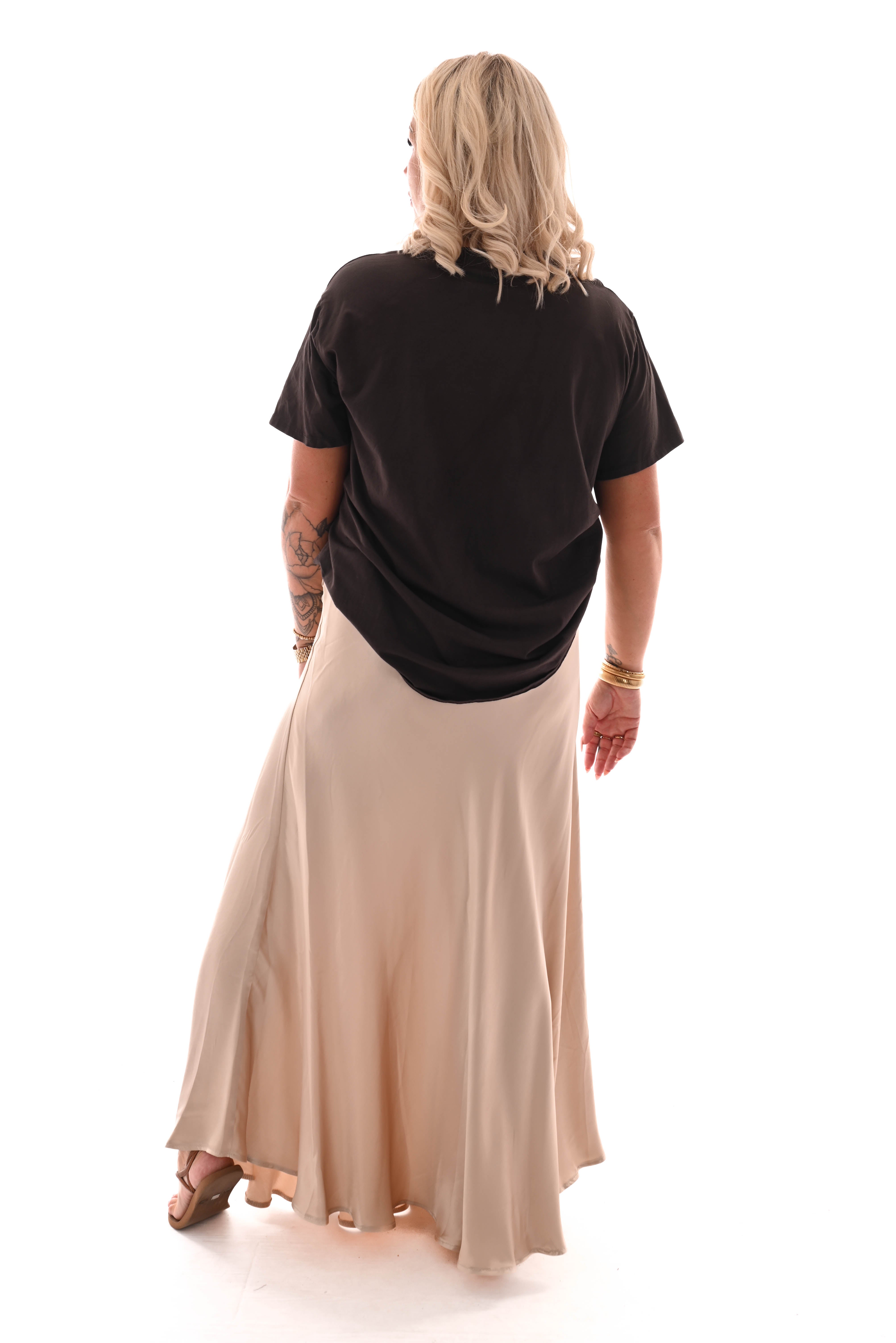 Lange silky rok beige