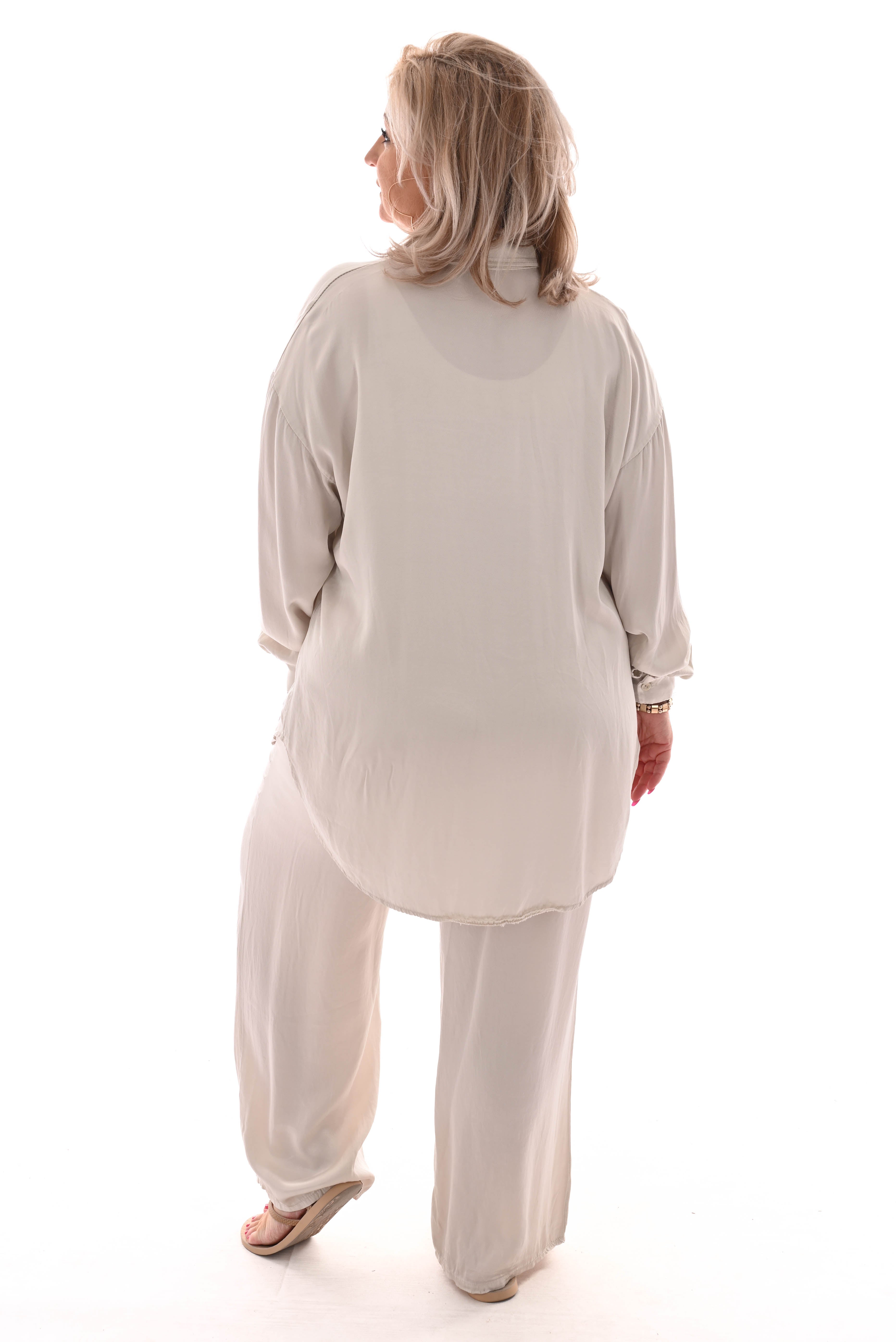 Tweedelig pak silky uni roomwit