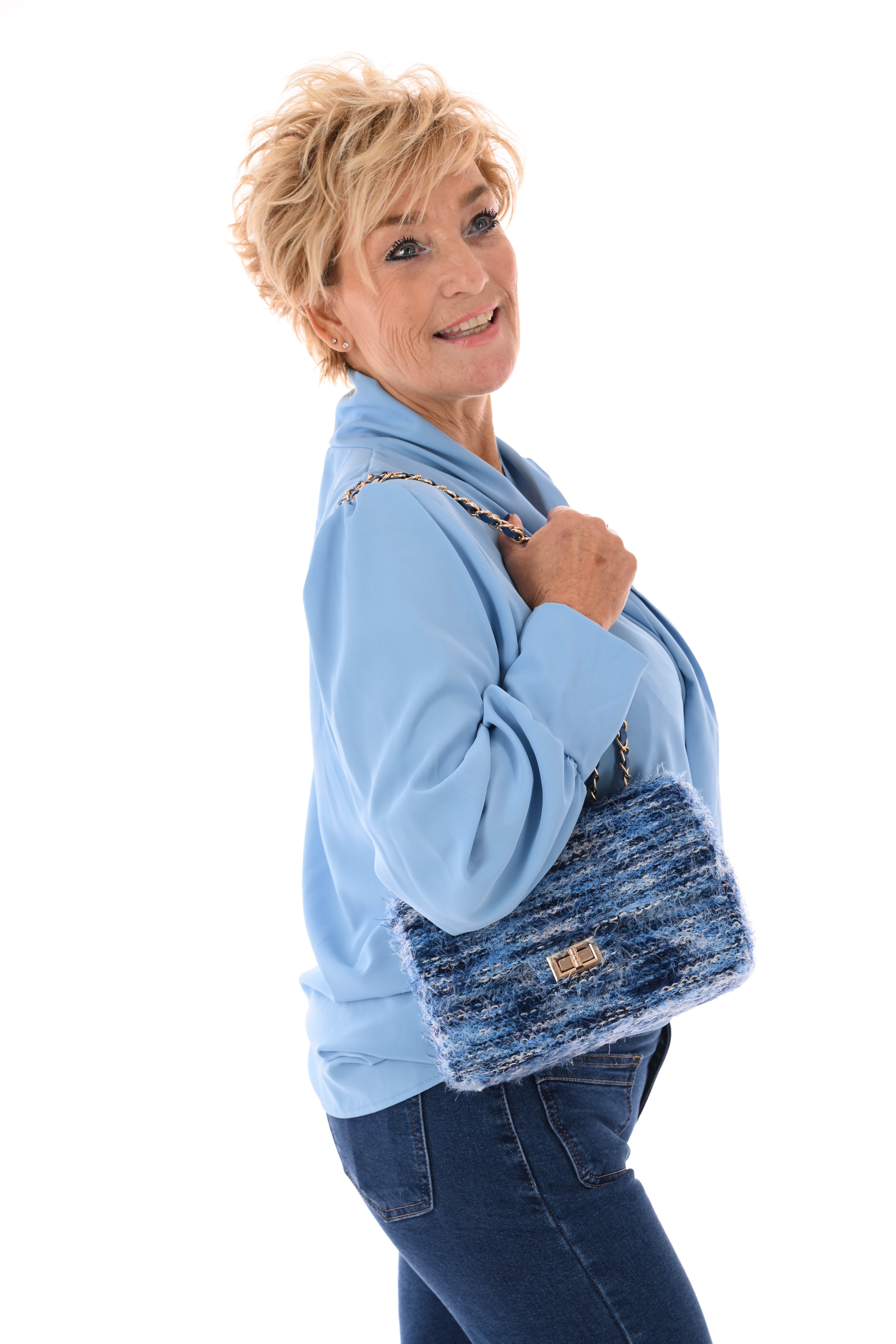 Blouse hals detail lichtblauw