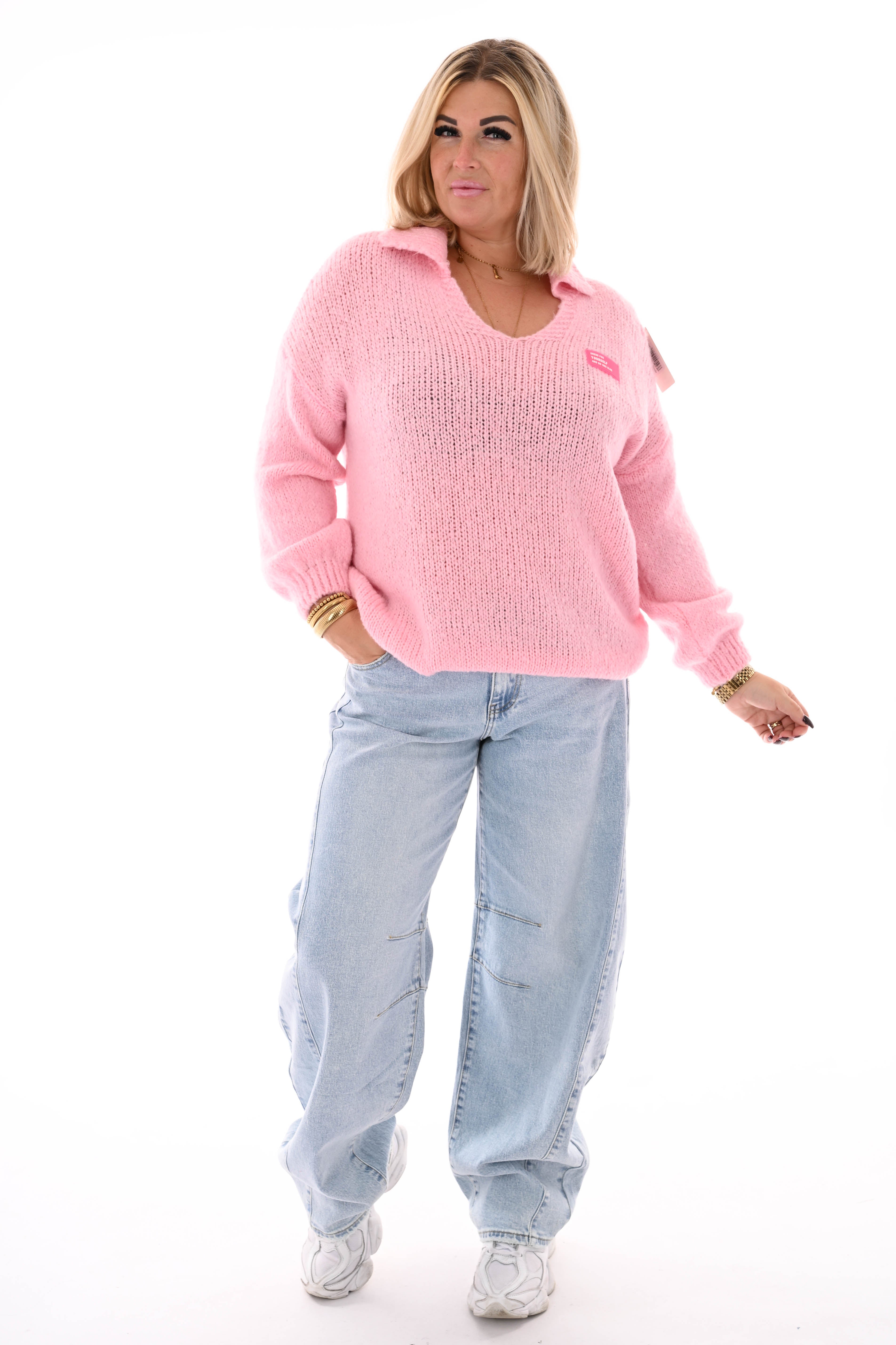 Grof gebreide trui v-hals met applicatie lichtroze