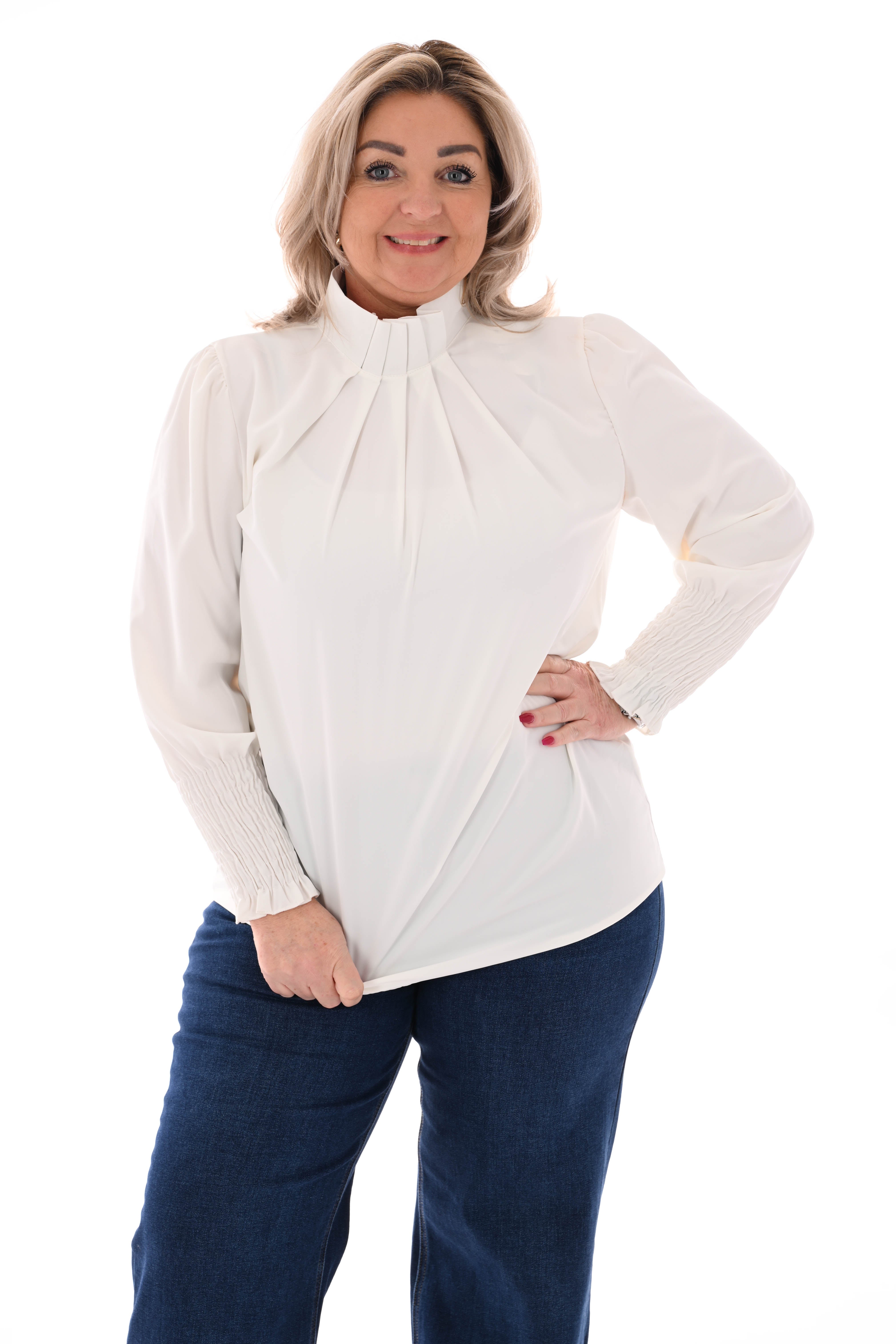 Blouse turtle neck smock mouwen roomwit