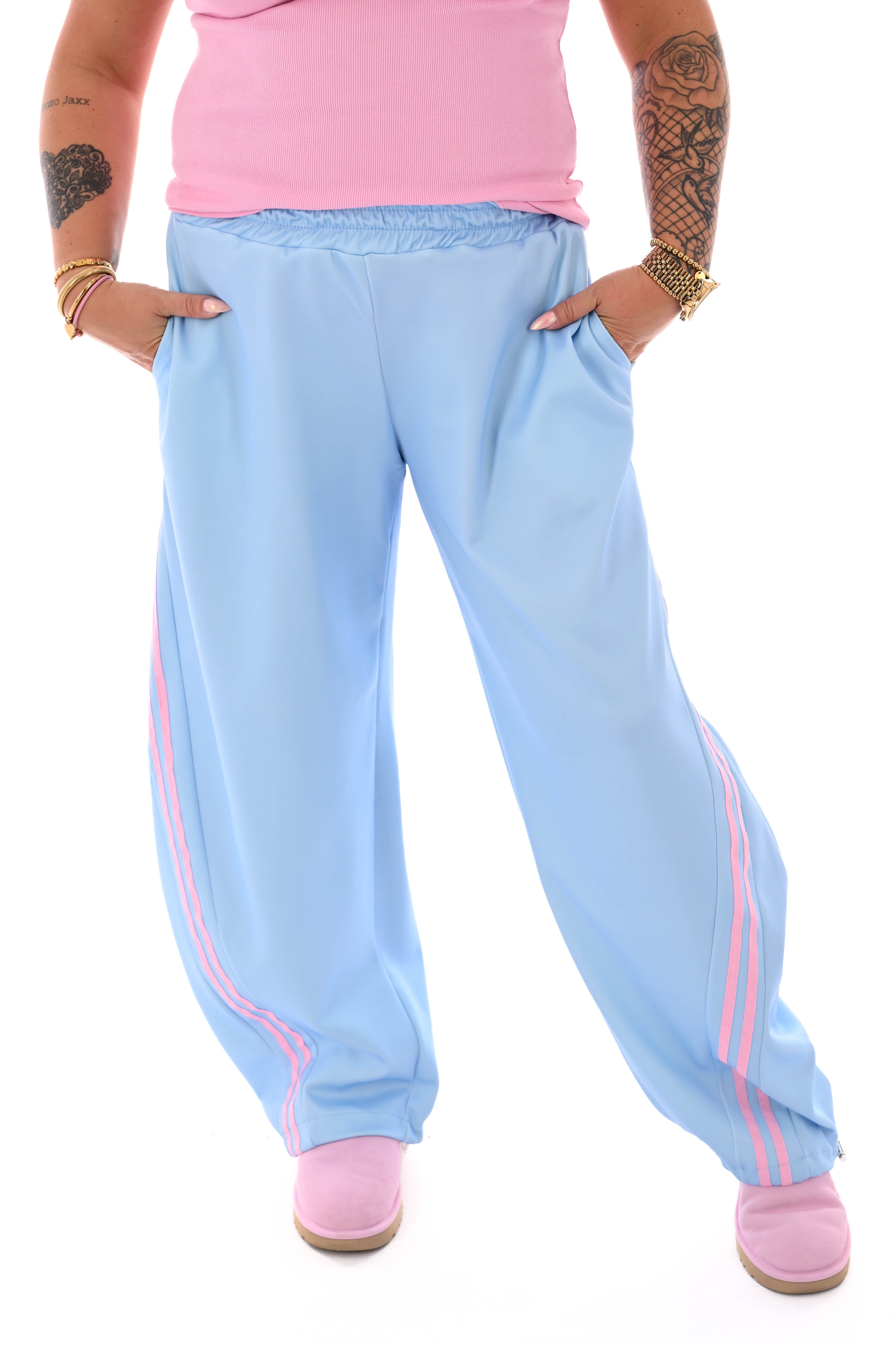 Joggingsbroek balloon met bies lichtblauw