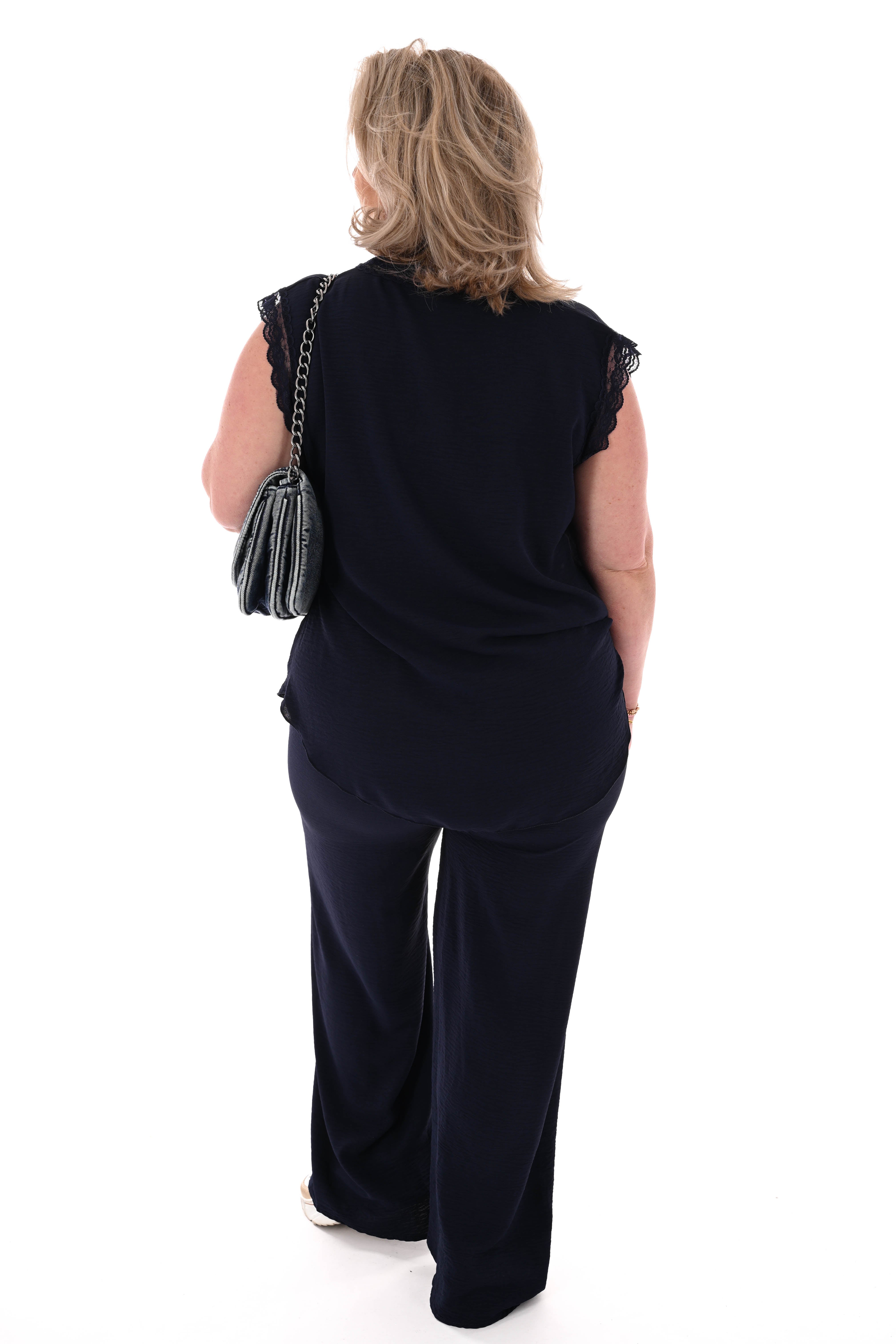 Tweedelig set kant v-hals marineblauw