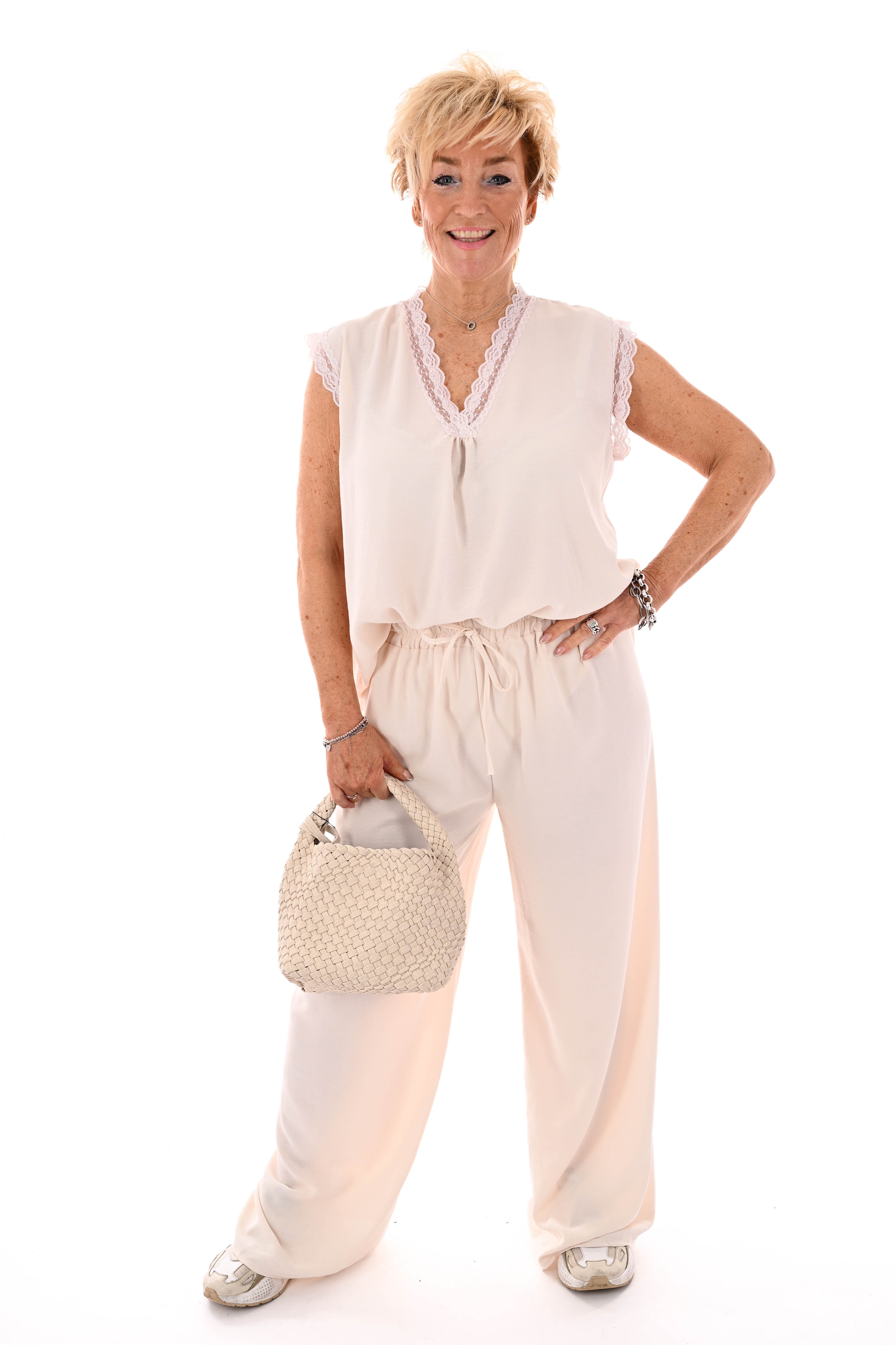 Tweedelig set kant v-hals creme