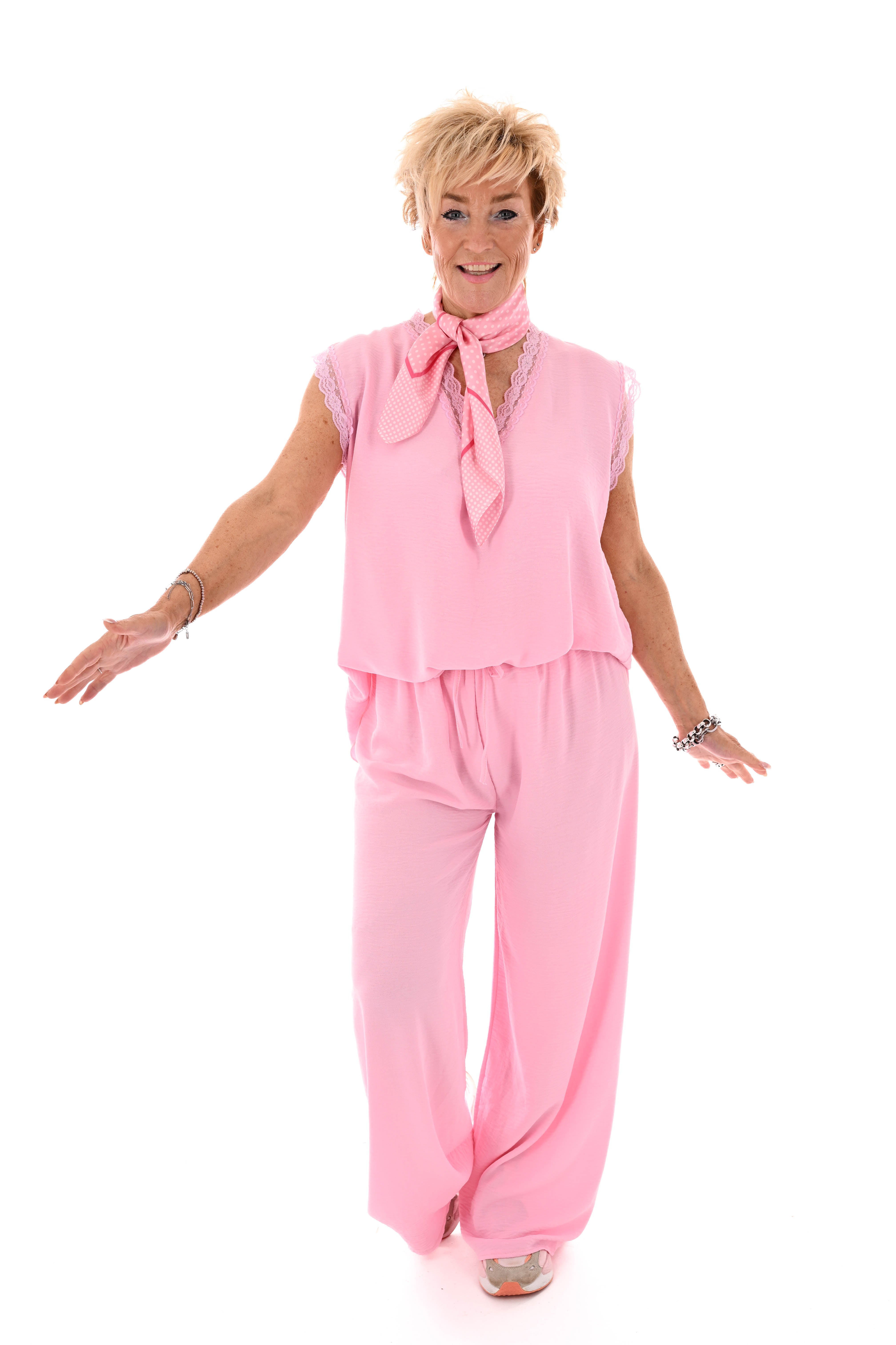 Tweedelig set kant v-hals lichtroze