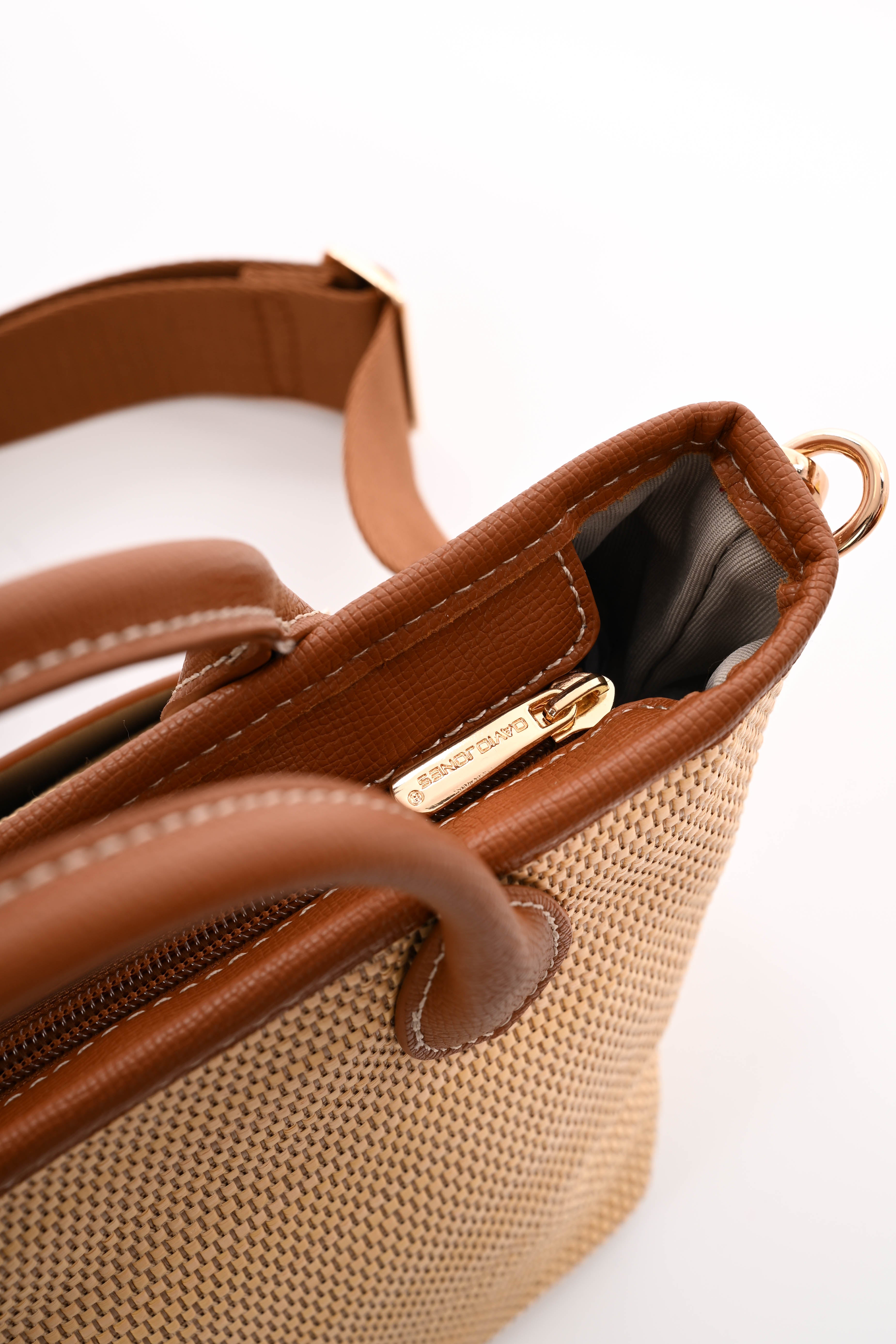 Kleine geweven handtas creme