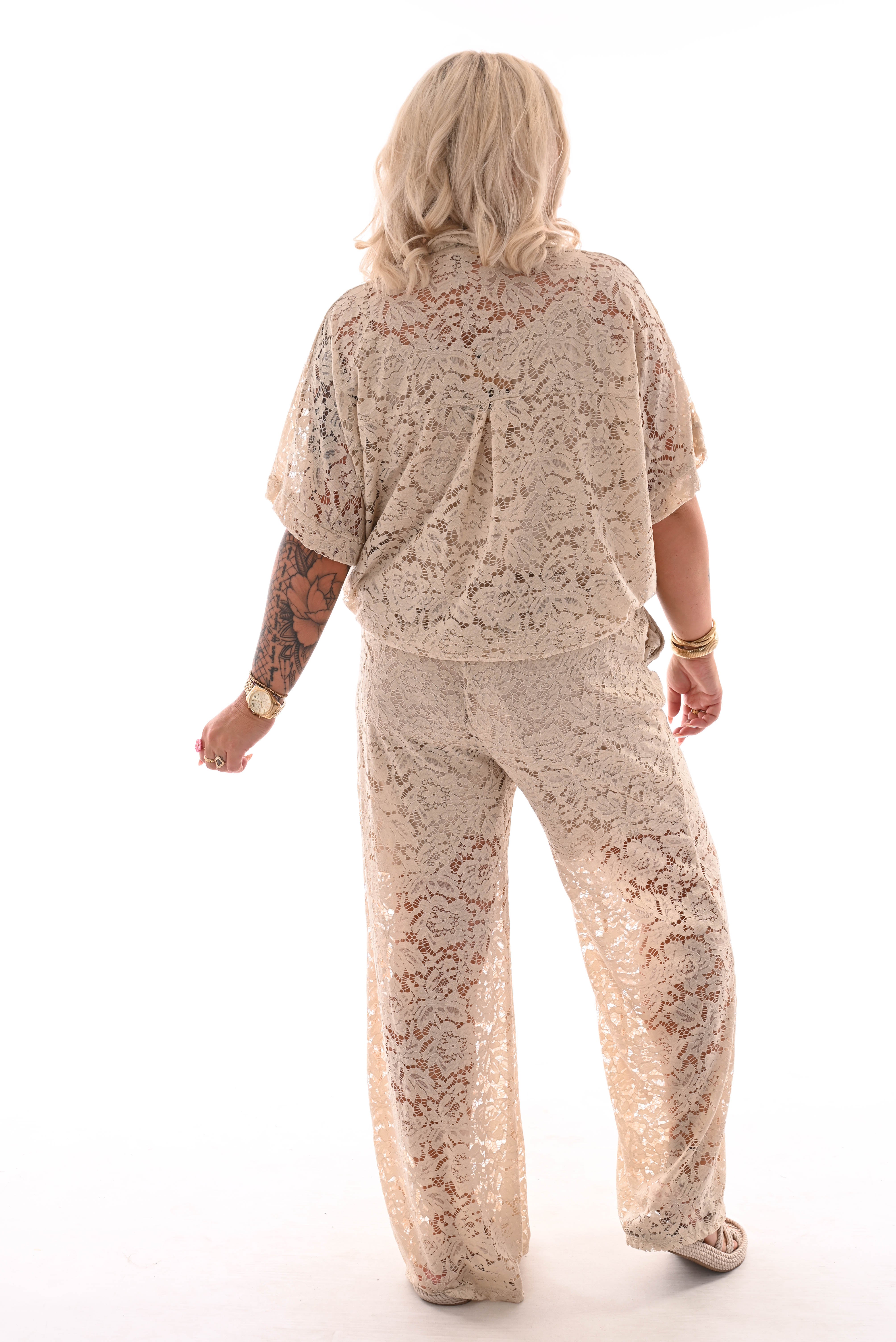 Tweedelig set kant applicatie beige