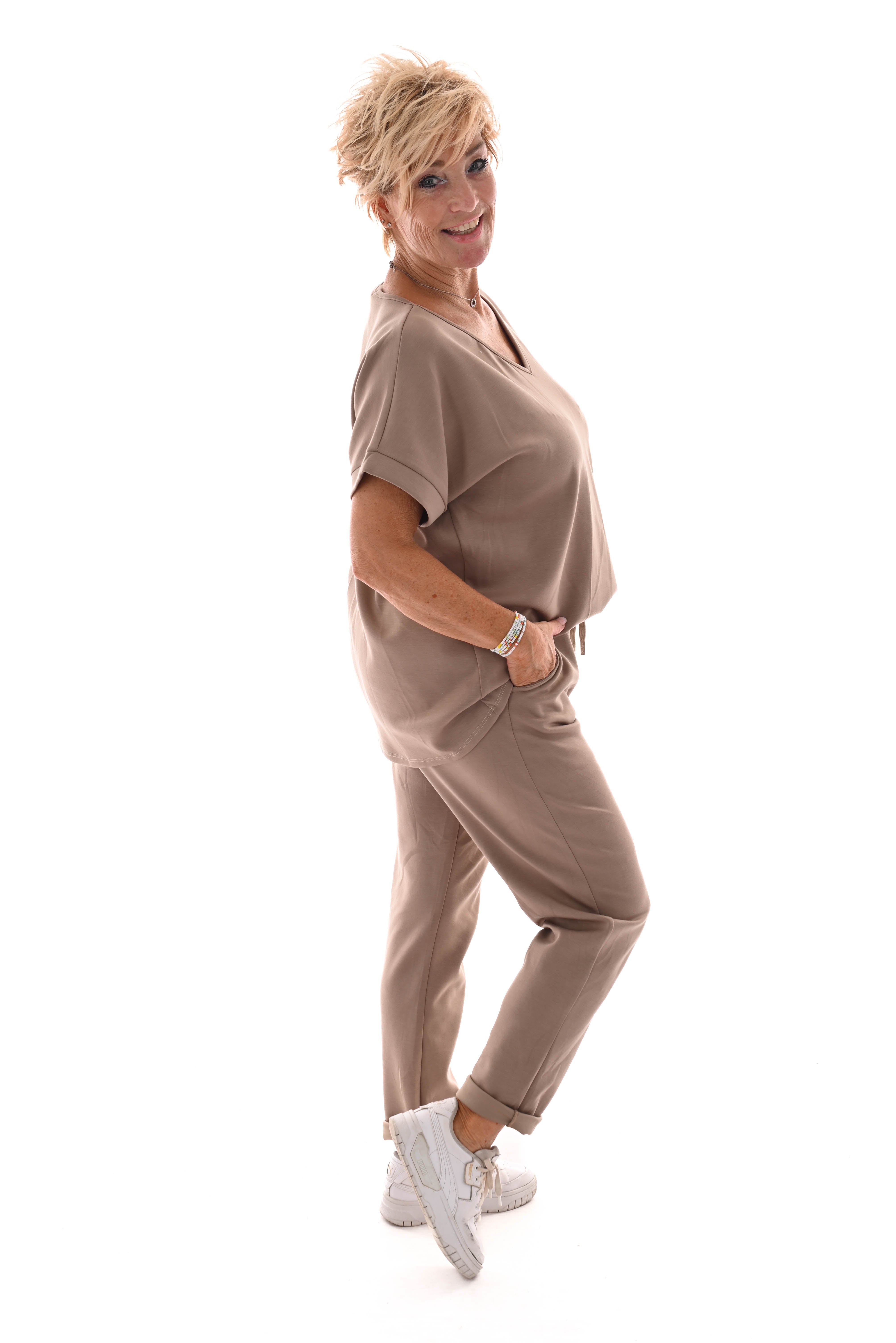 Tweedelig pak v-hals uni taupe