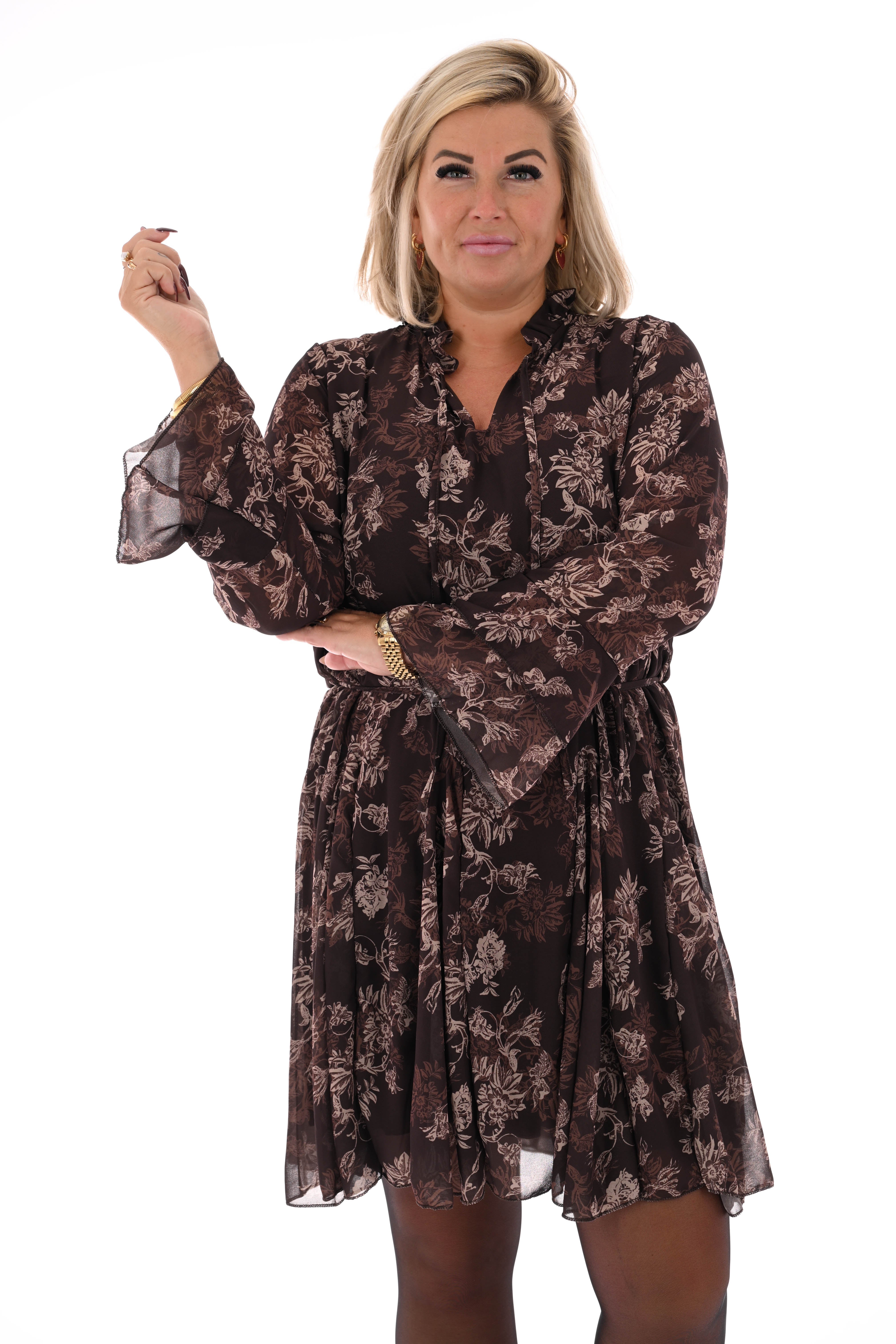 Korte jurk met trompetmouwen bloemenprint bruin