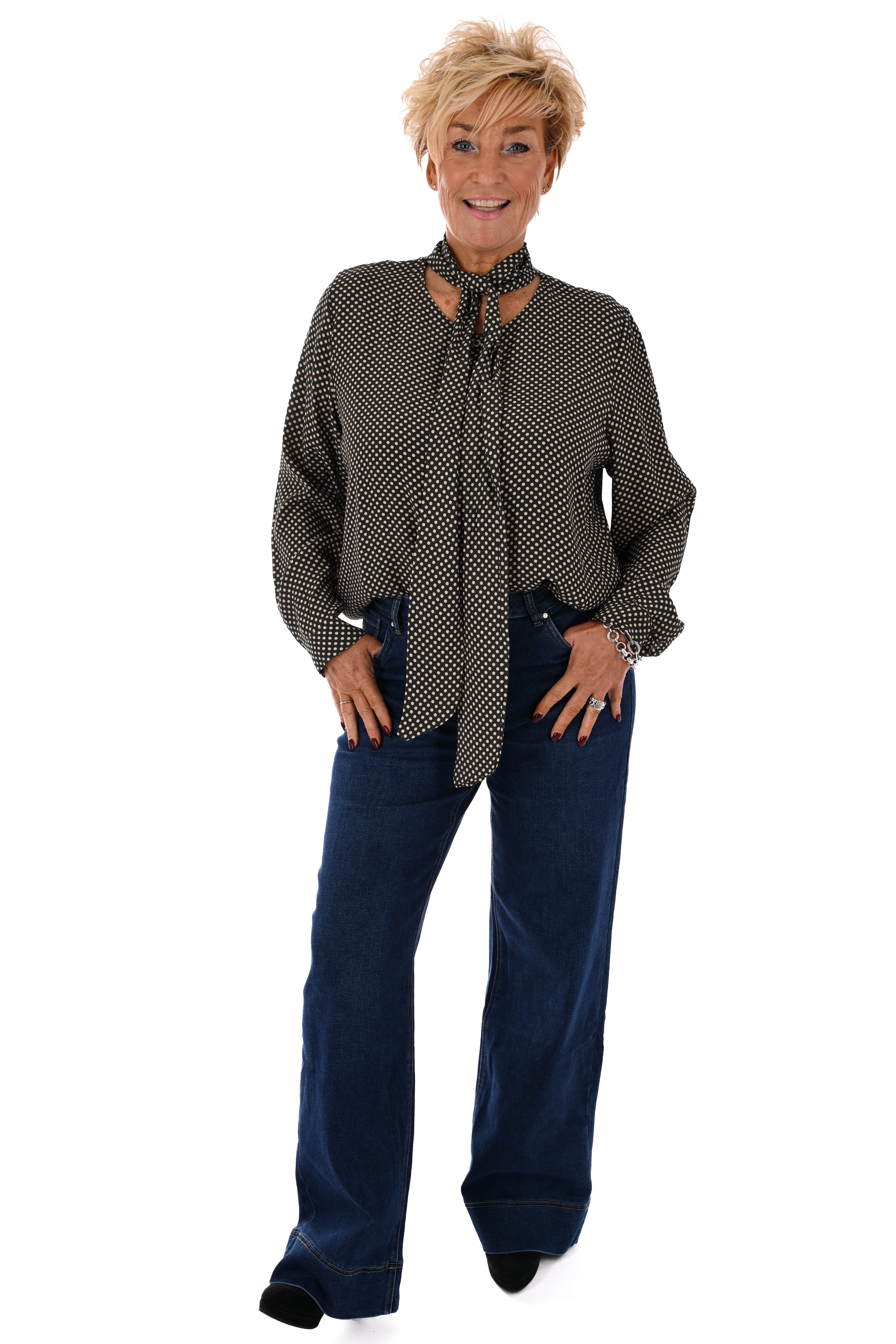 Doorknoop blouse kleine dots met strik legergroen