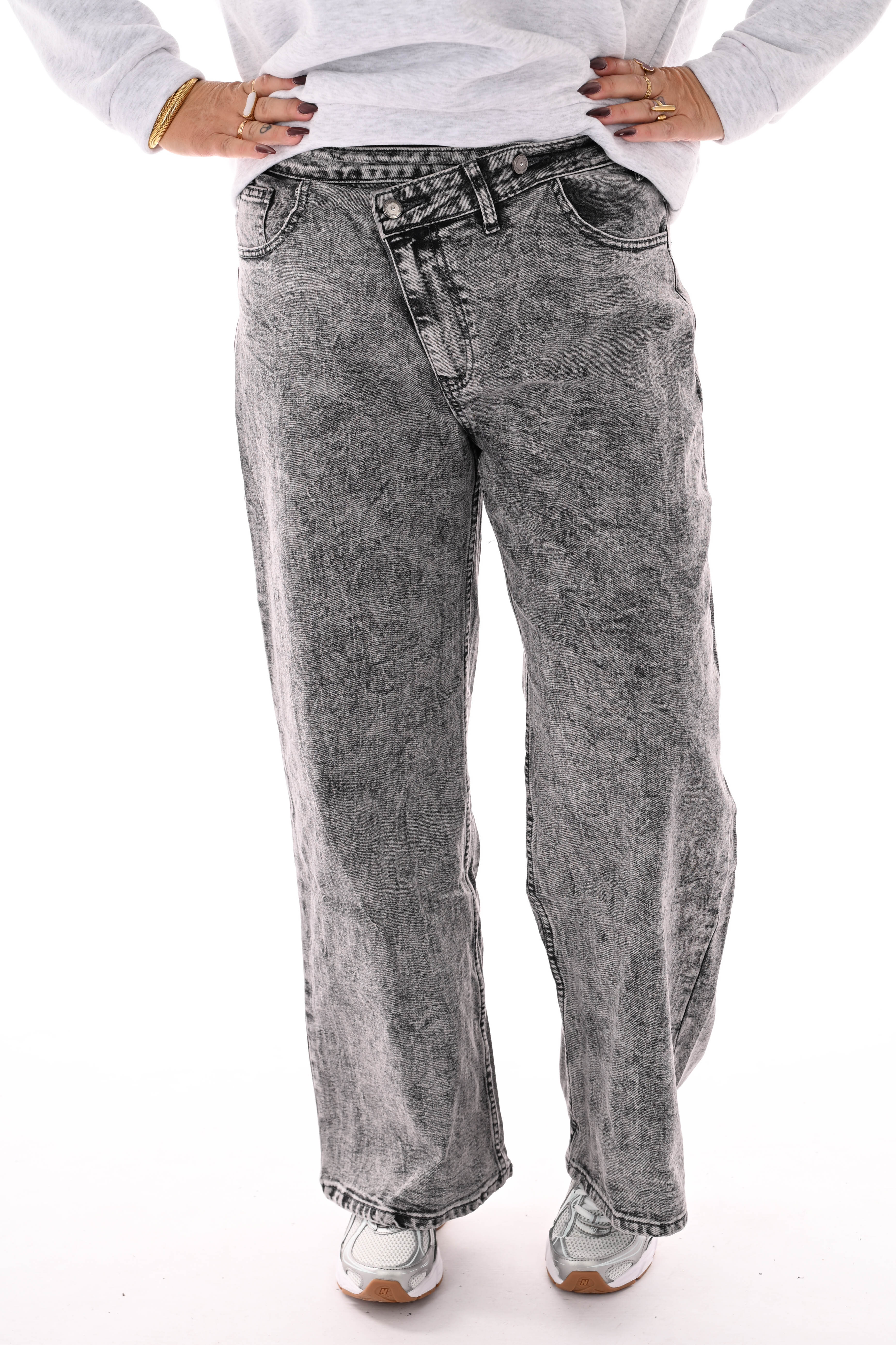 BB.S jeans wide leg schuine knoop grijs