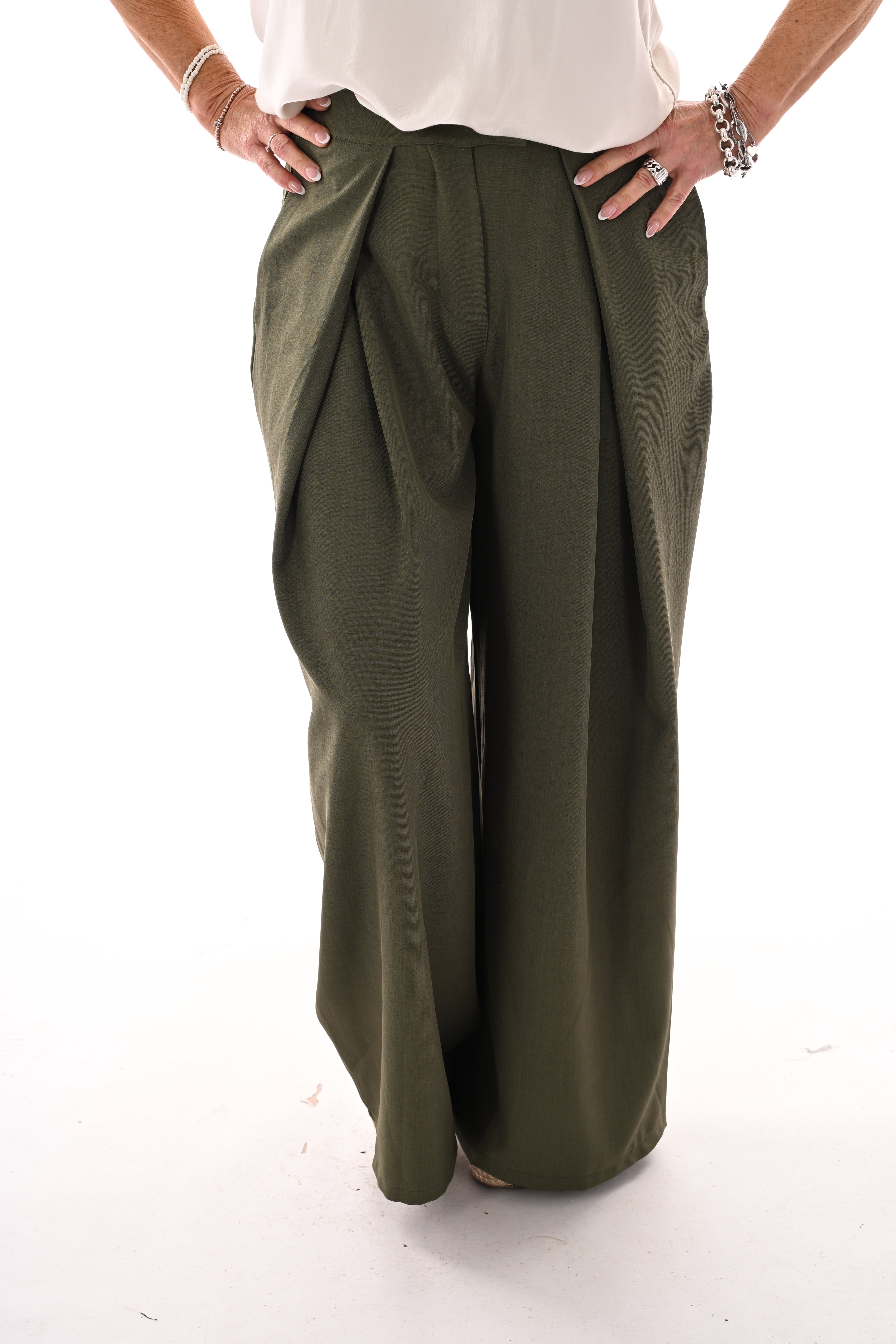 Pantalon broek met plooi band legergroen