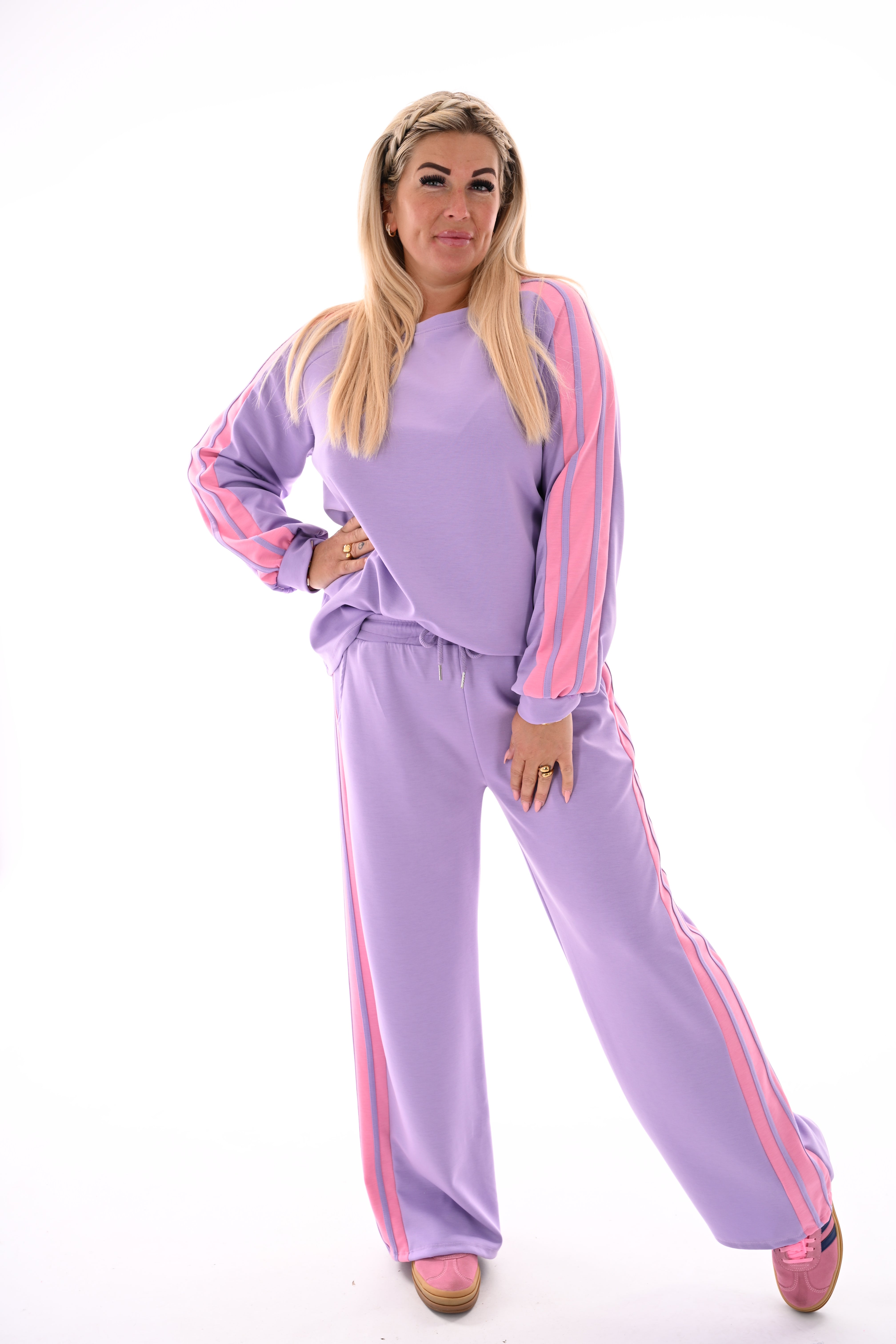 Tweedelig pak met dubbele bies lila