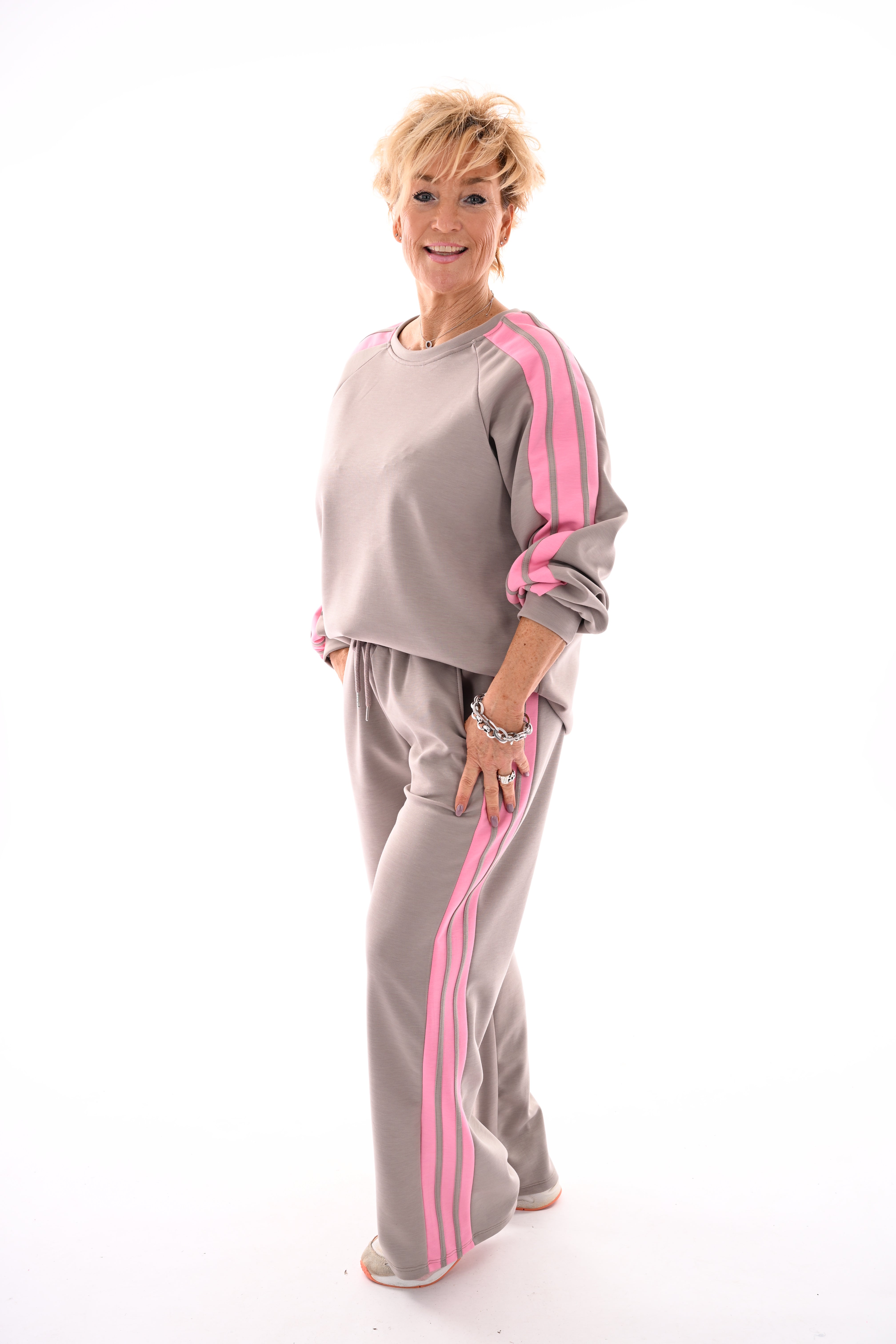 Tweedelig pak met dubbele bies taupe