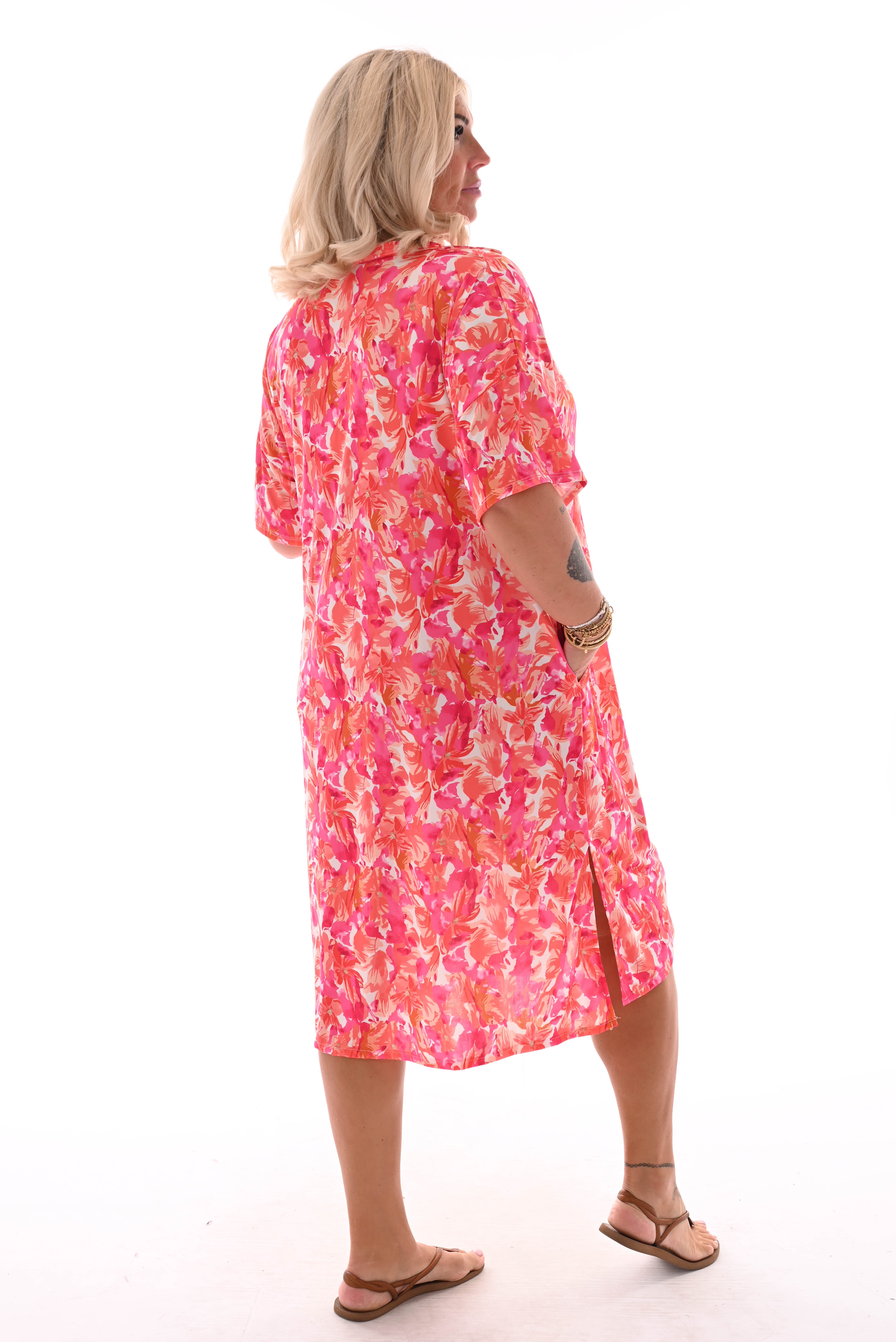 Jurk v-hals bloemen doorknoop roze/wit