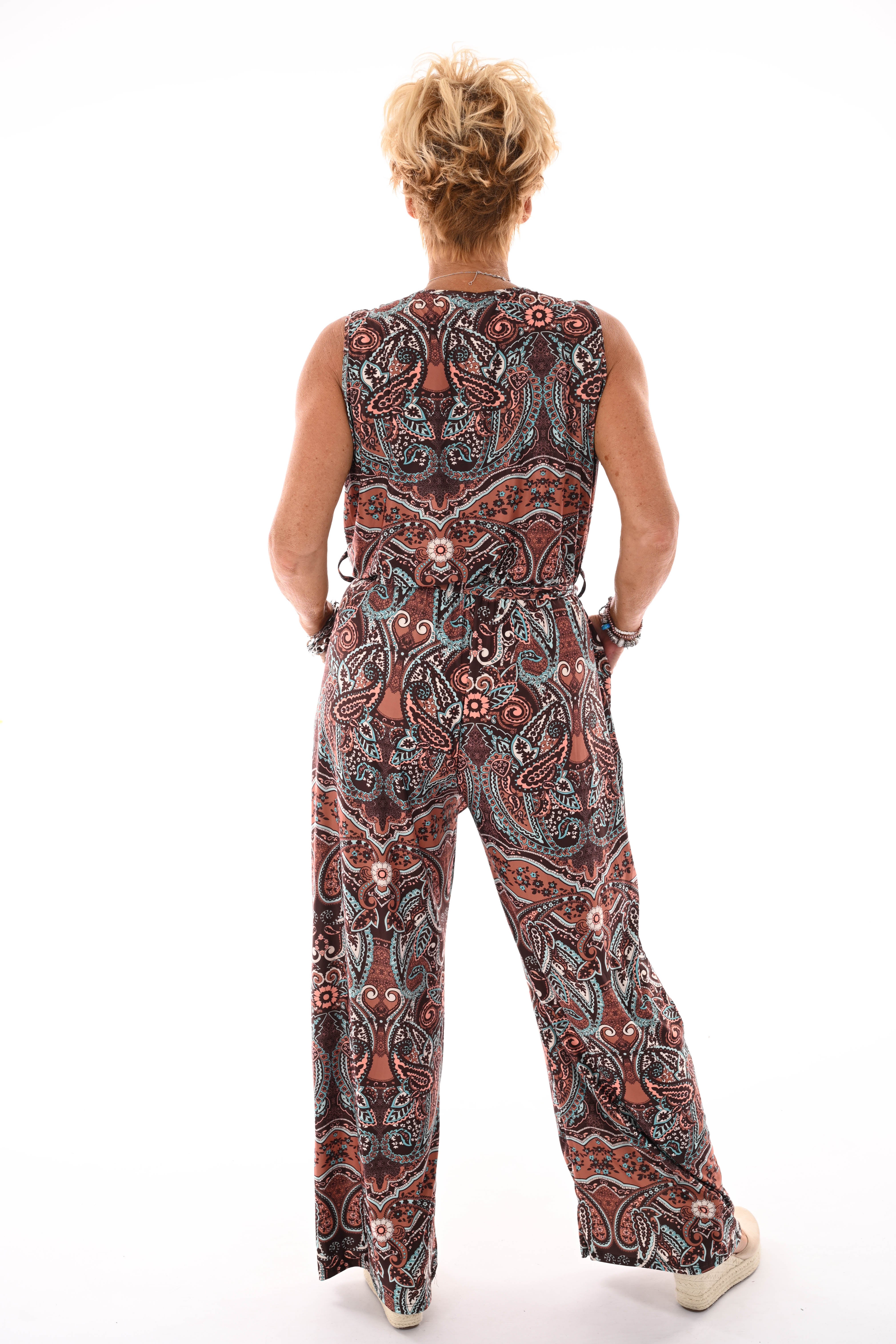 Jumpsuit v-hals print paisley donkerbruin/turquoise