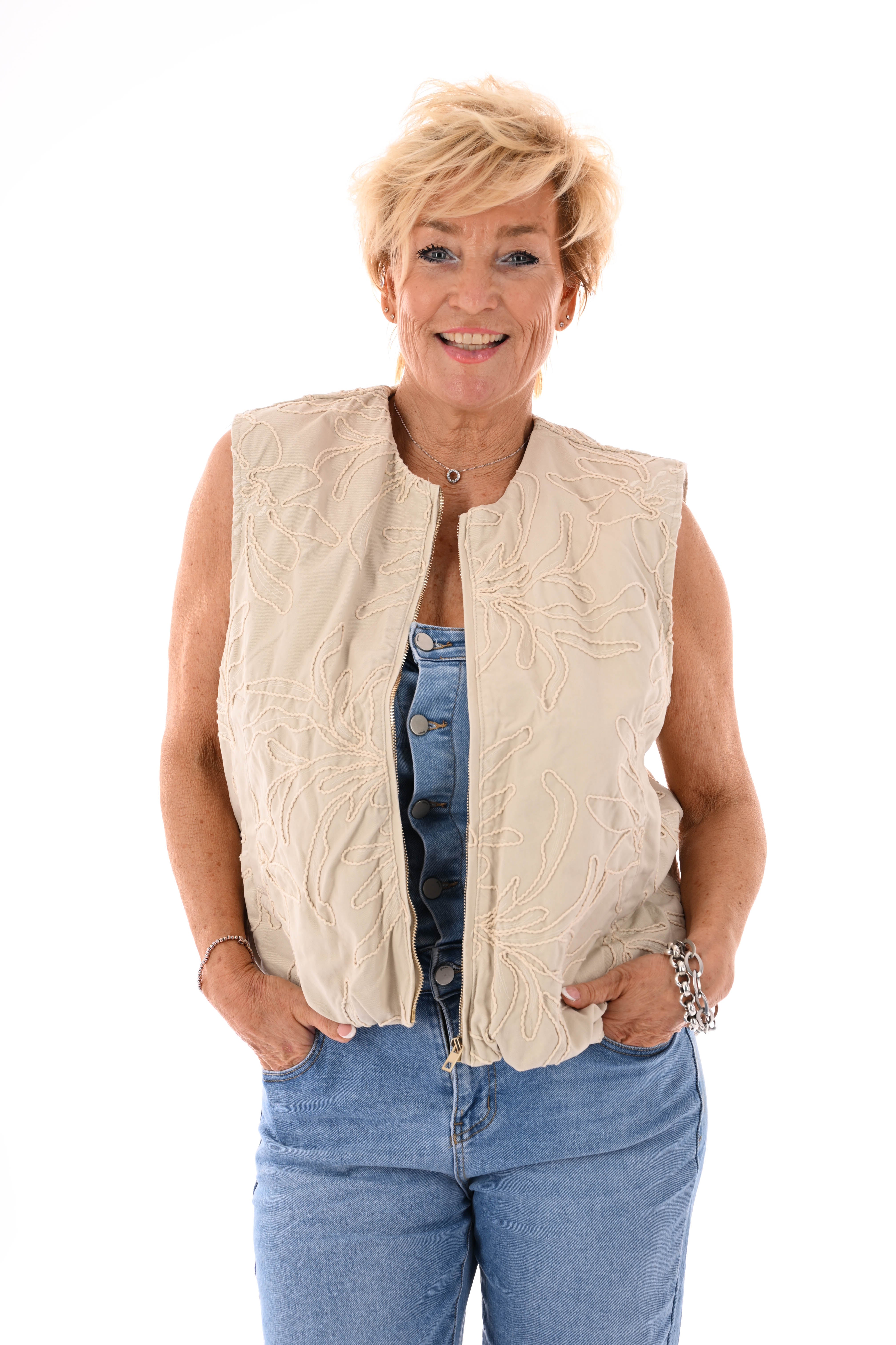 Gilet borduursels beige