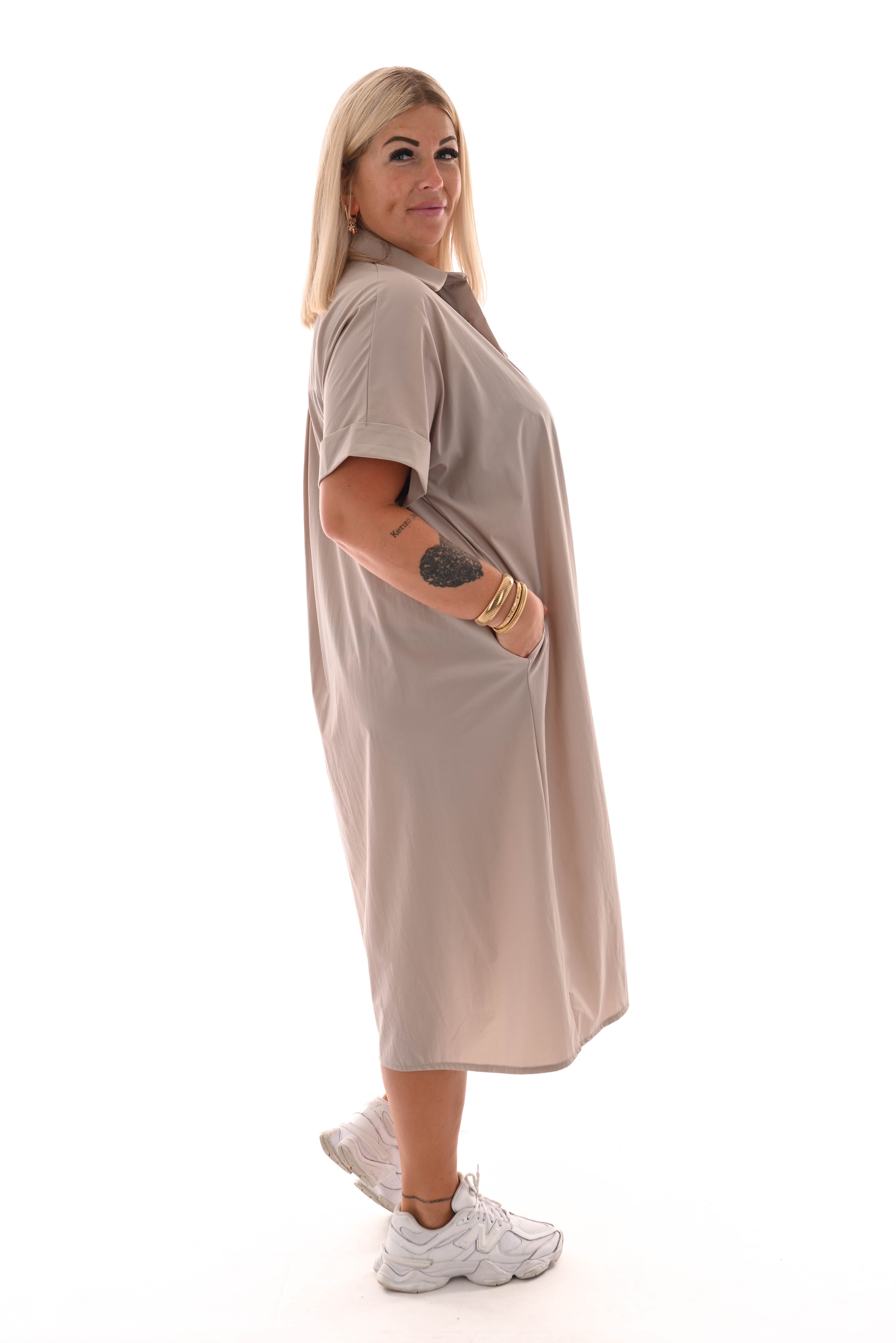 Lange blouse korte mouwen broche taupe