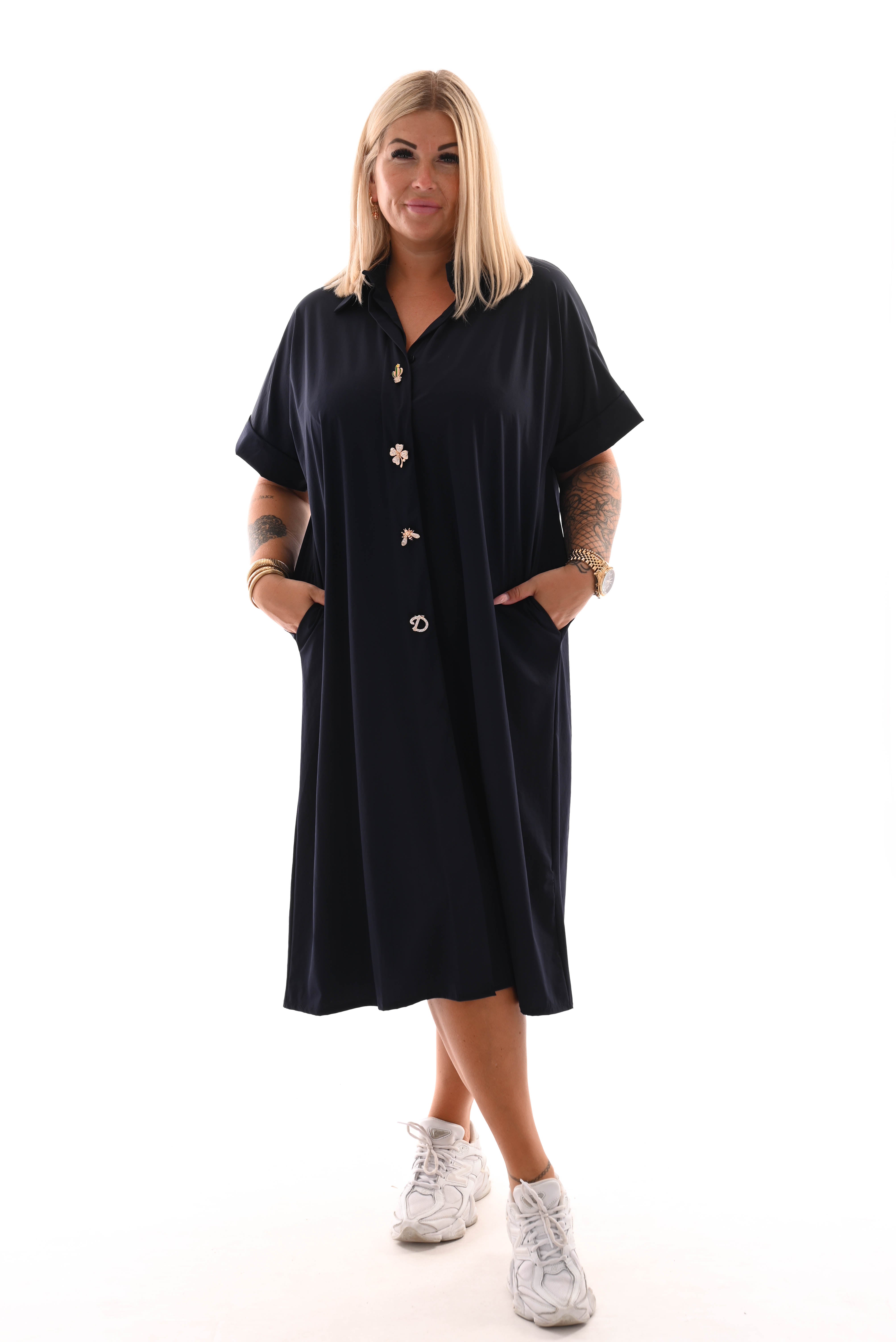 Lange blouse korte mouwen broche marineblauw