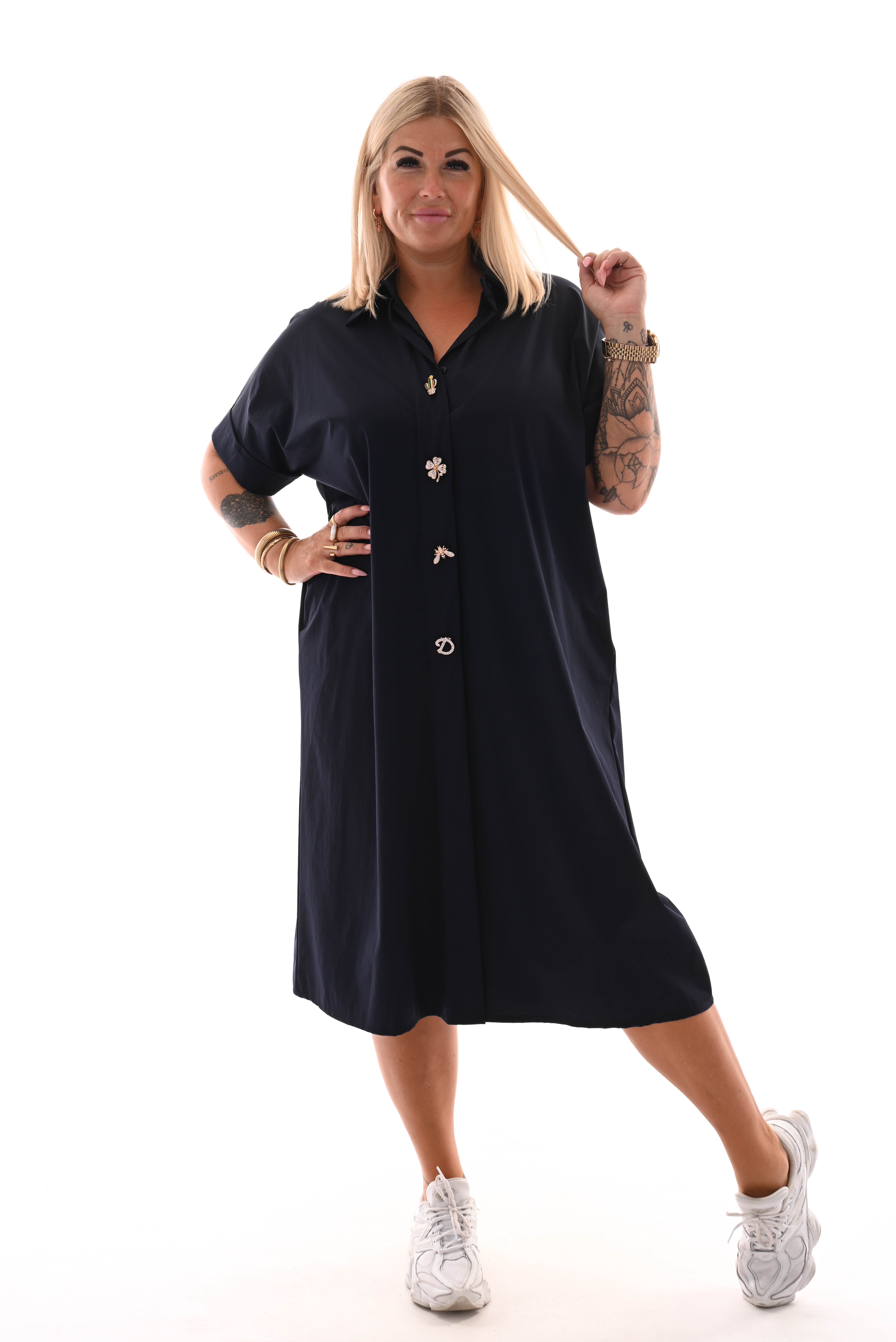 Lange blouse korte mouwen broche marineblauw