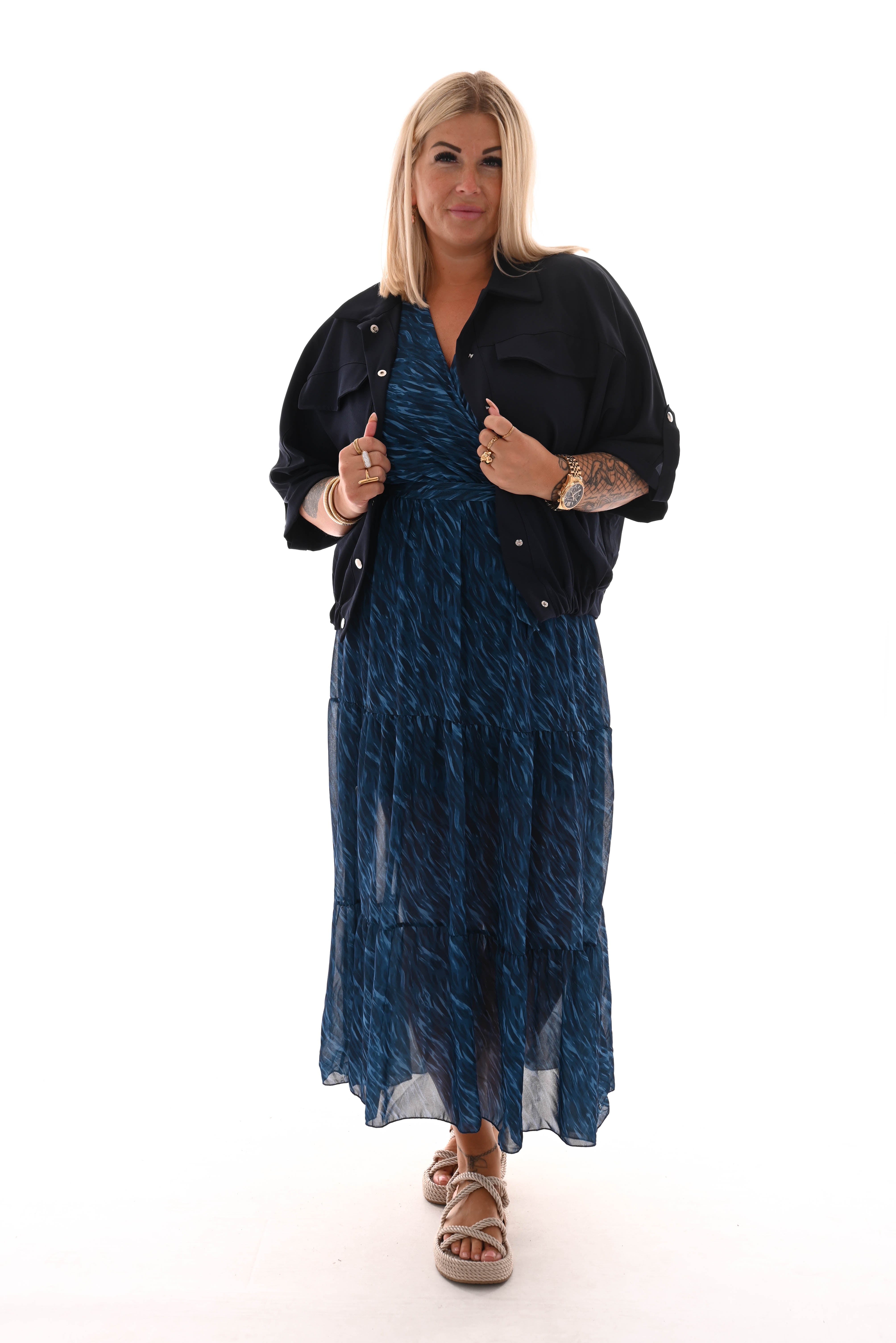 Maxi jurk met stroken print lines blauw