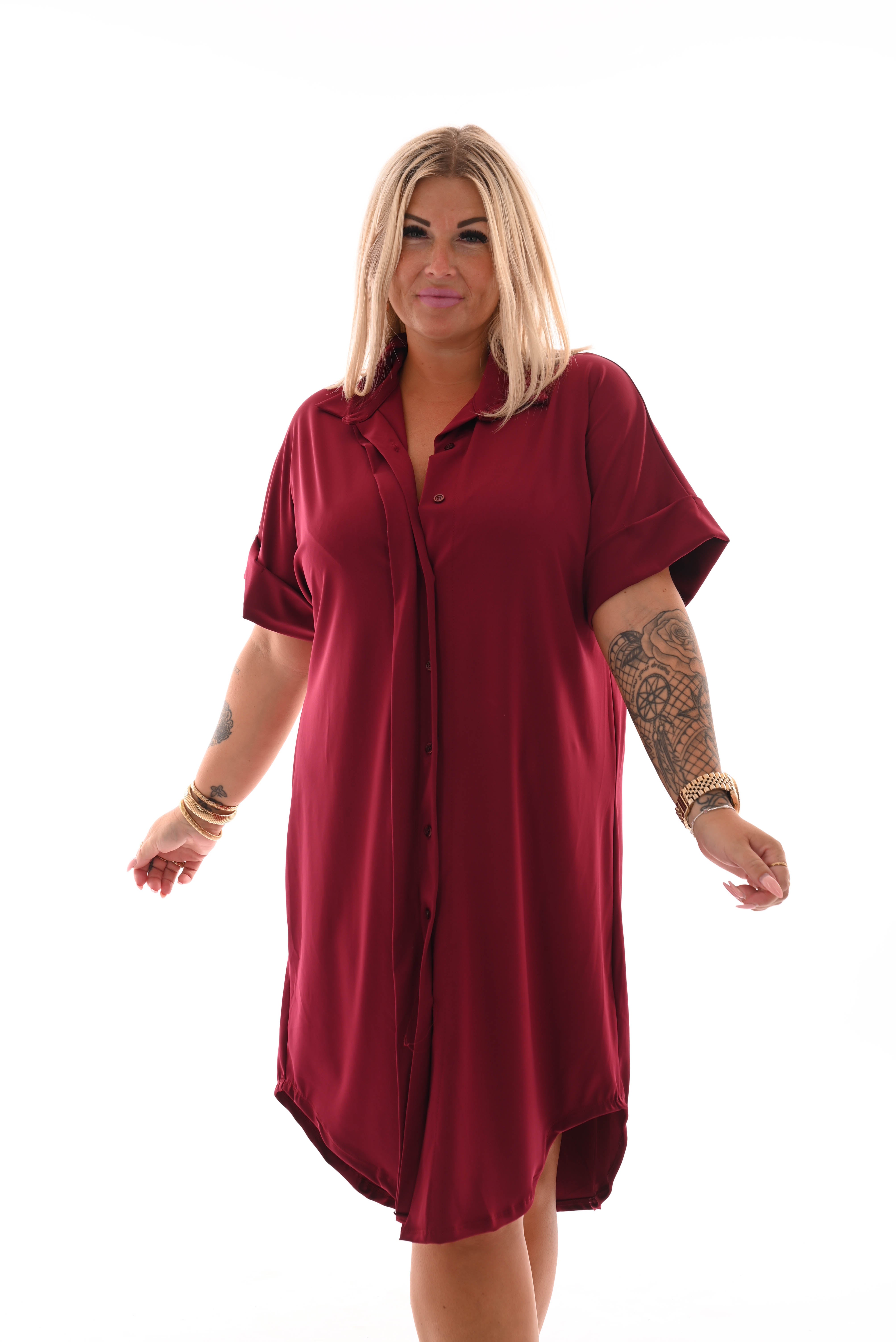 Travel jurk doorknoop uni bordeaux
