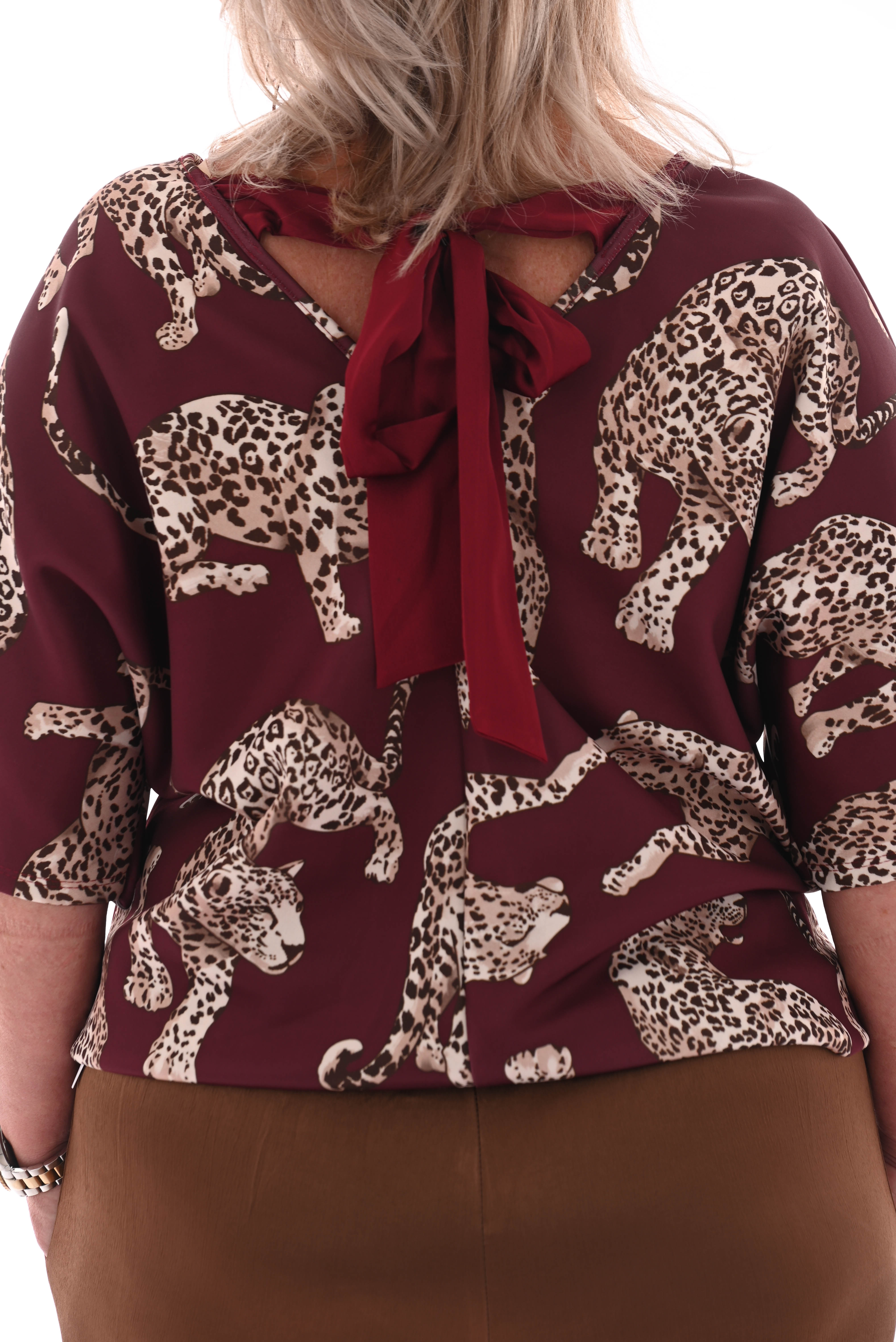 Top panter met strik op rug bordeaux