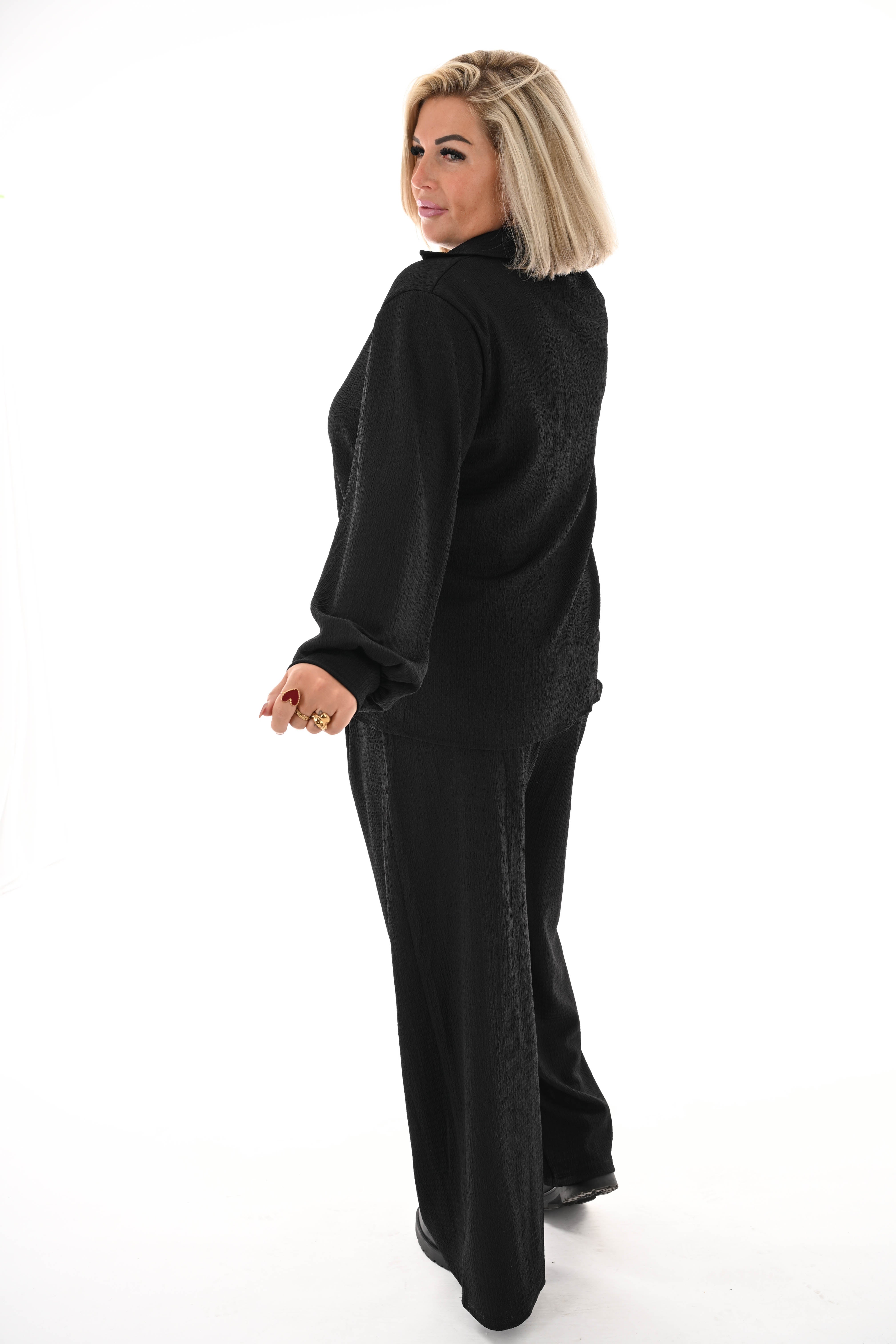 Tweedelig crepe pak v-hals met kraag zwart