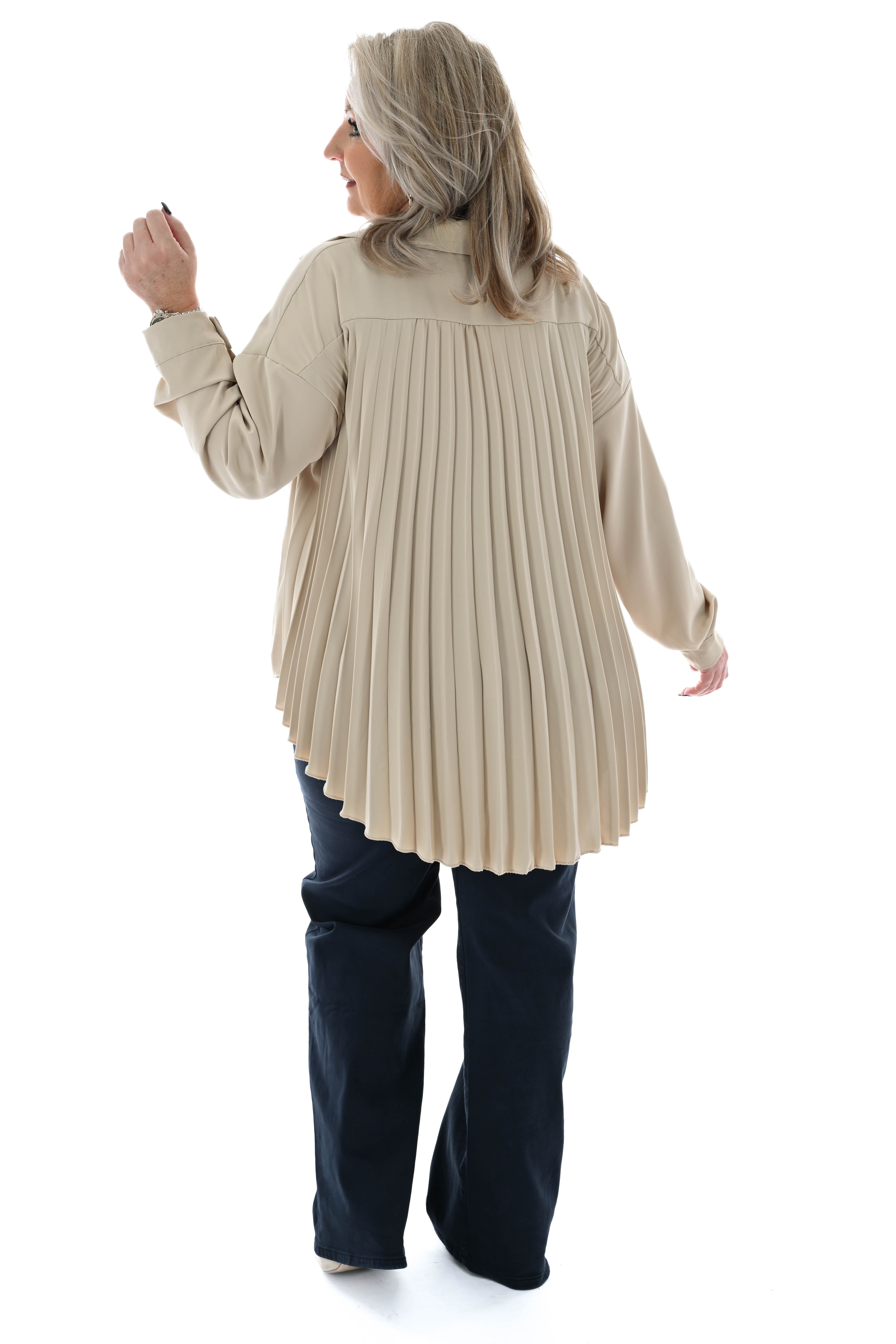 Doorknoop blouse uni plisse rug beige
