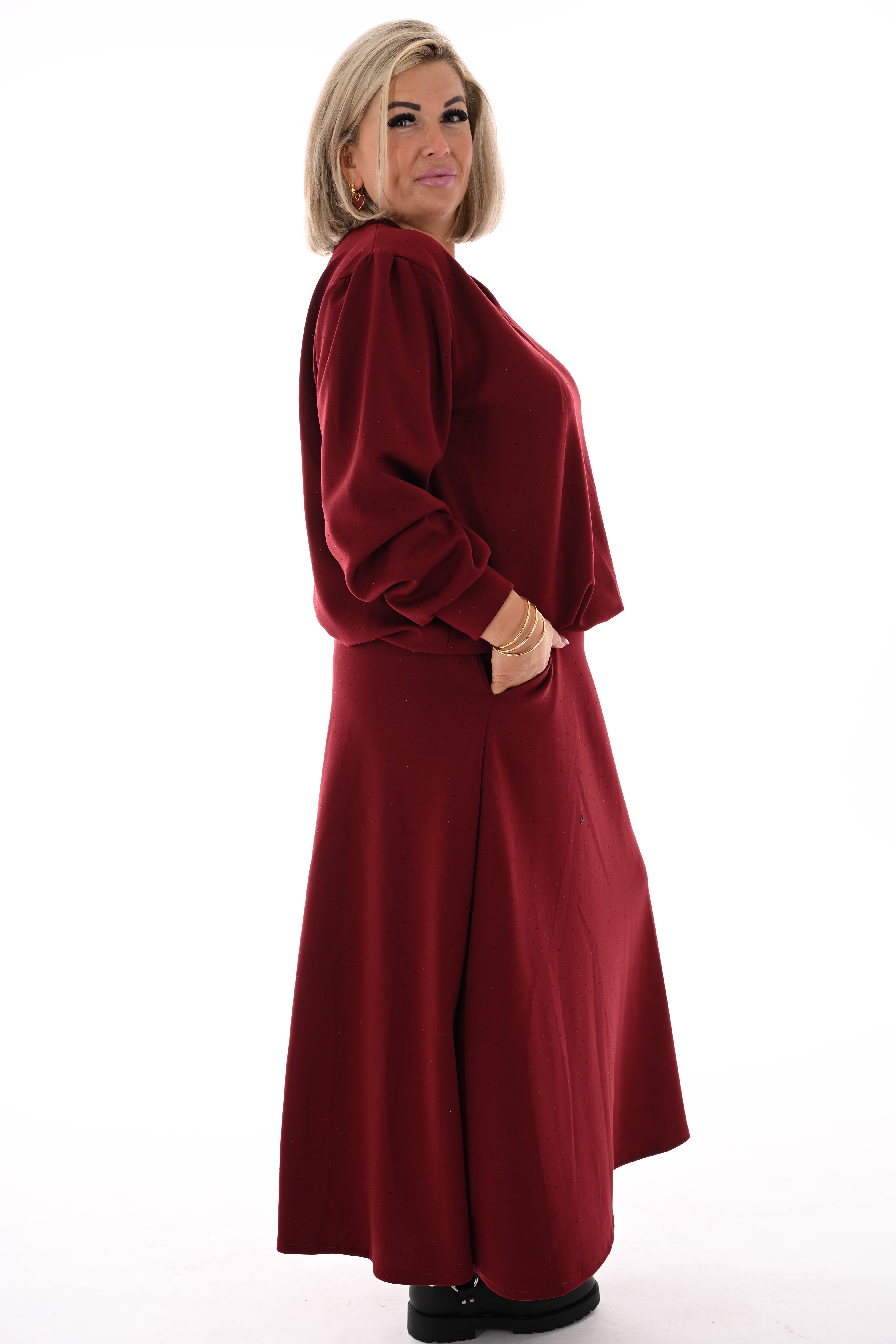 Tweedelig set sweater en rok strass bordeaux