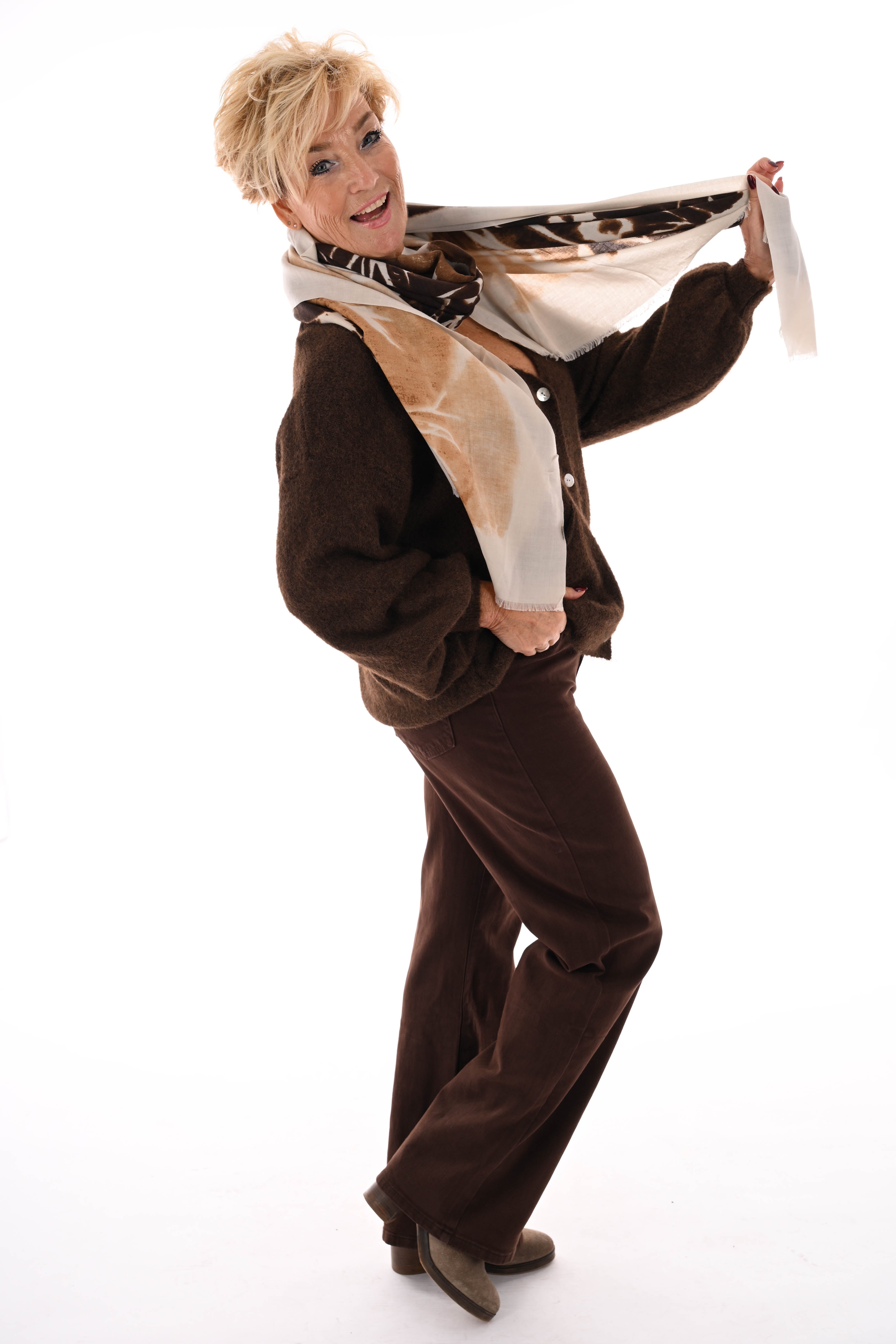 Kort gebreid vest pofmouwen bruin