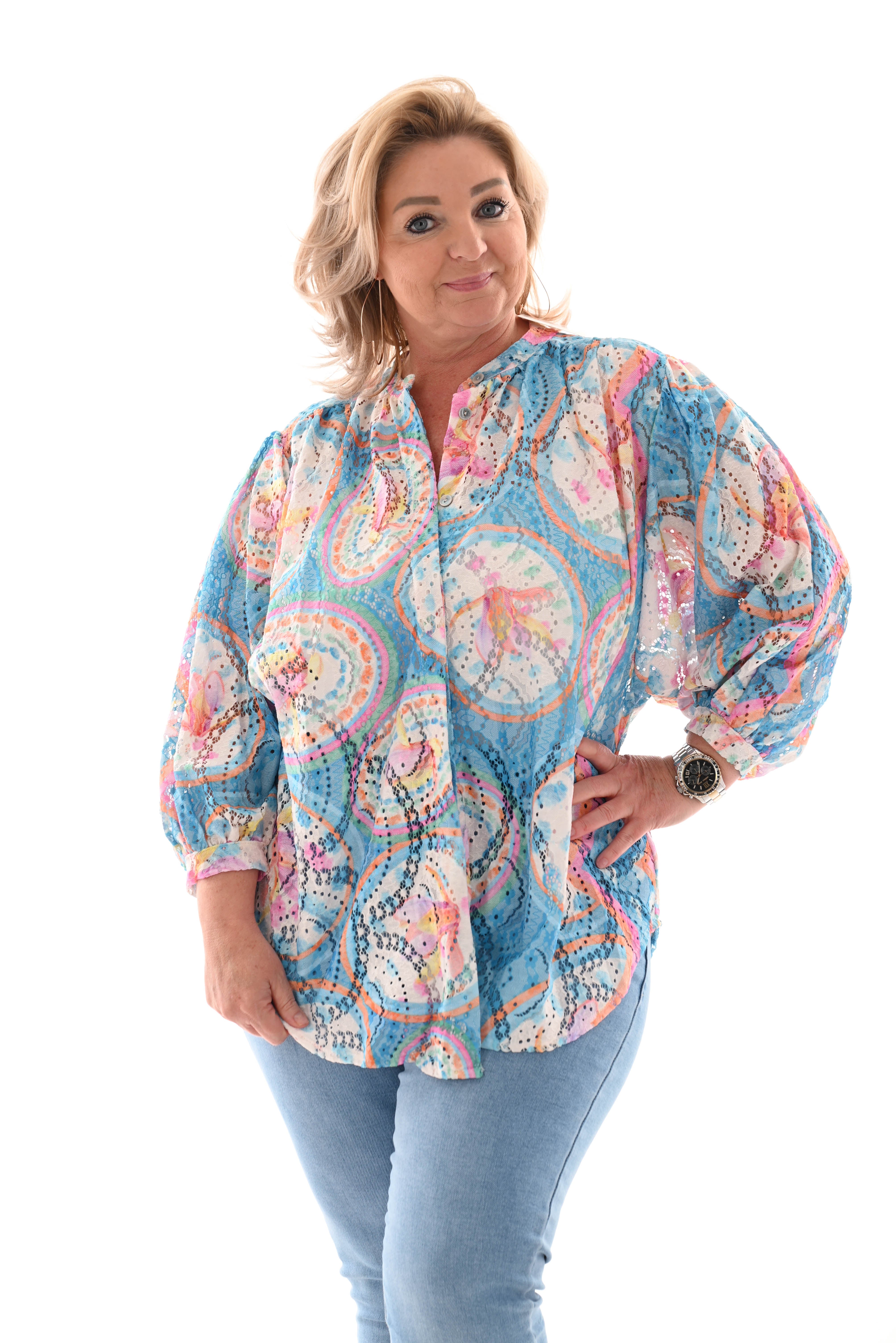 Blouse volante mouwen cirkels lichtblauw