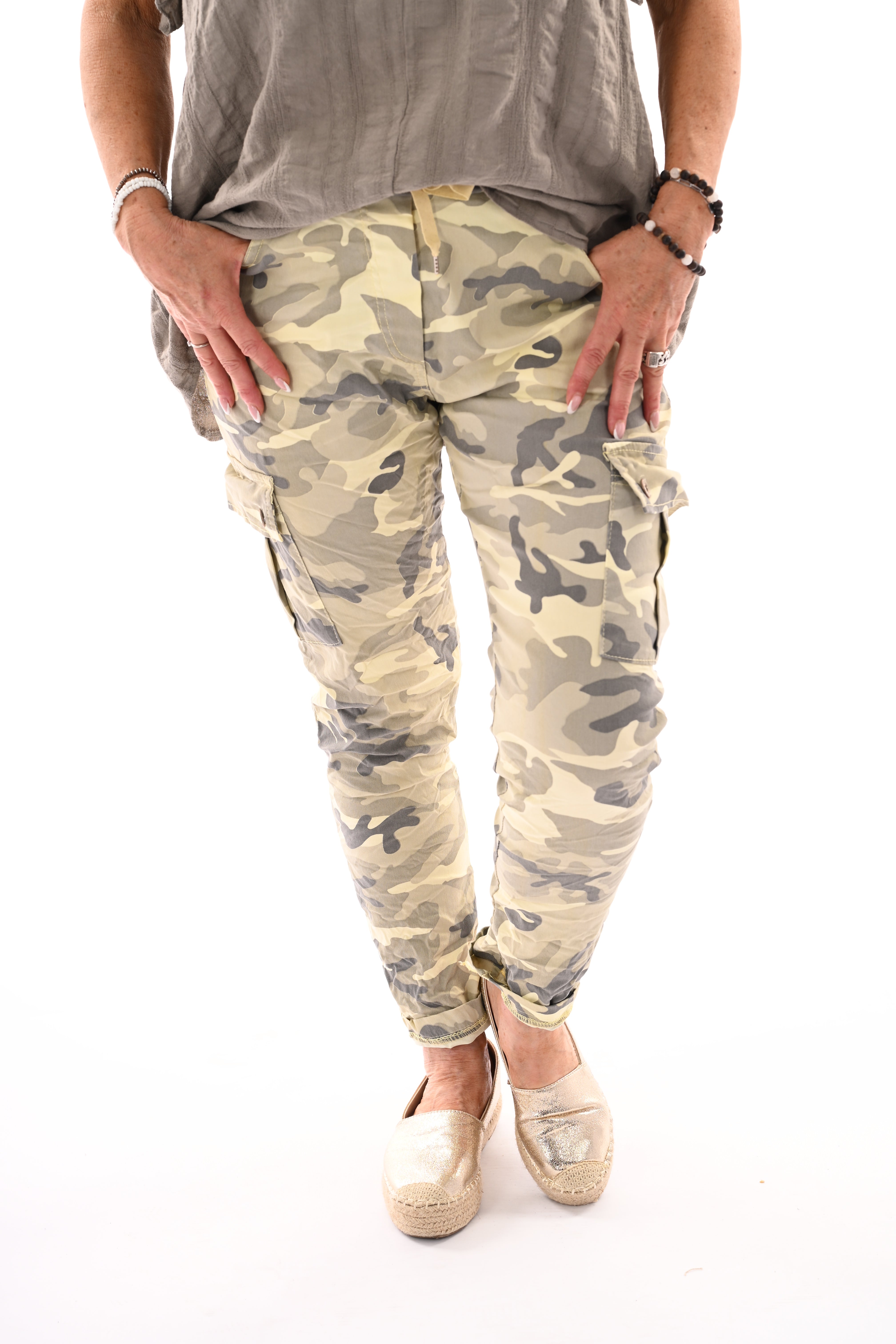 Stretchbroek camouflage cargo lichtgeel