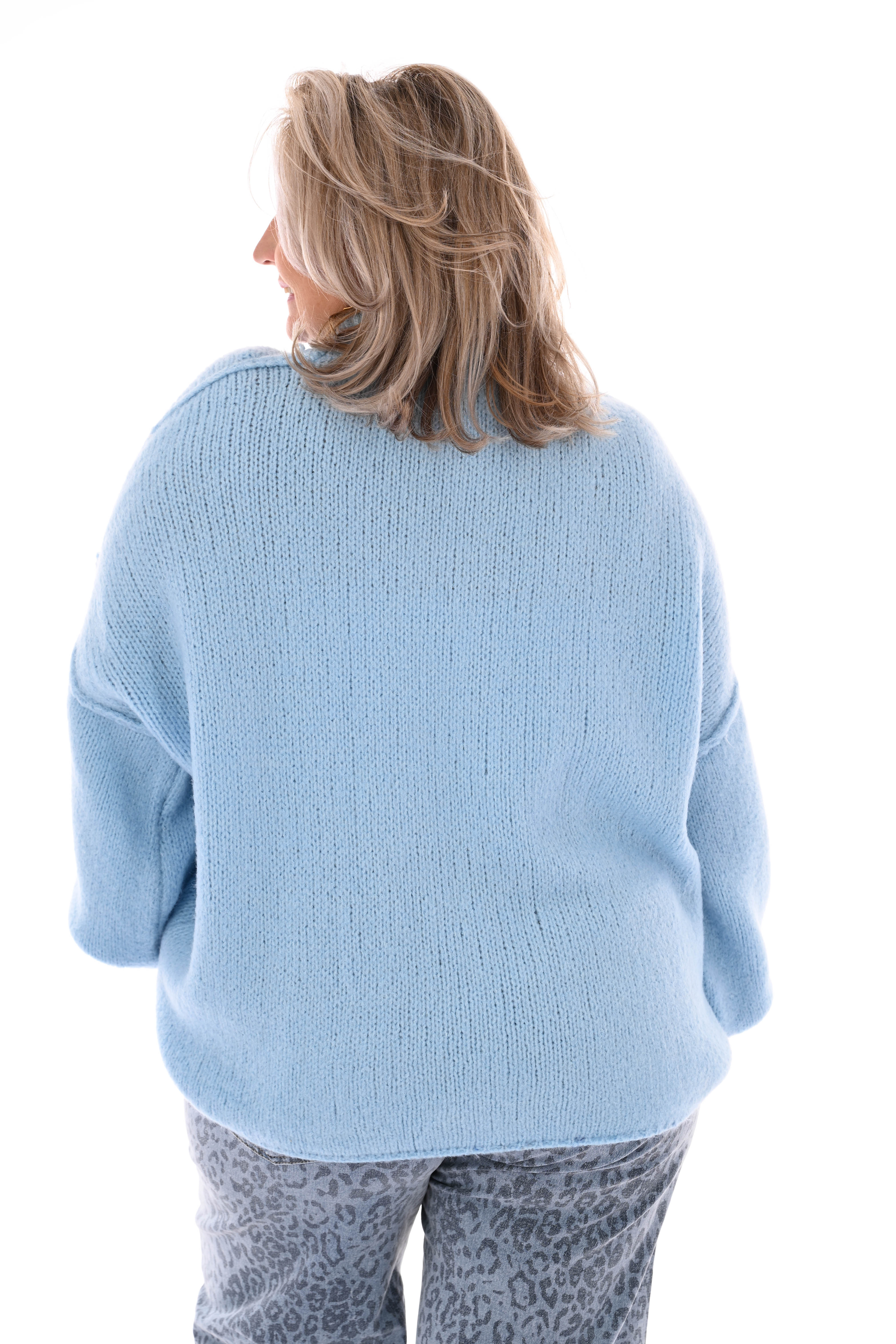 Gebreide trui turtle neck met pofmouwen lichtblauw
