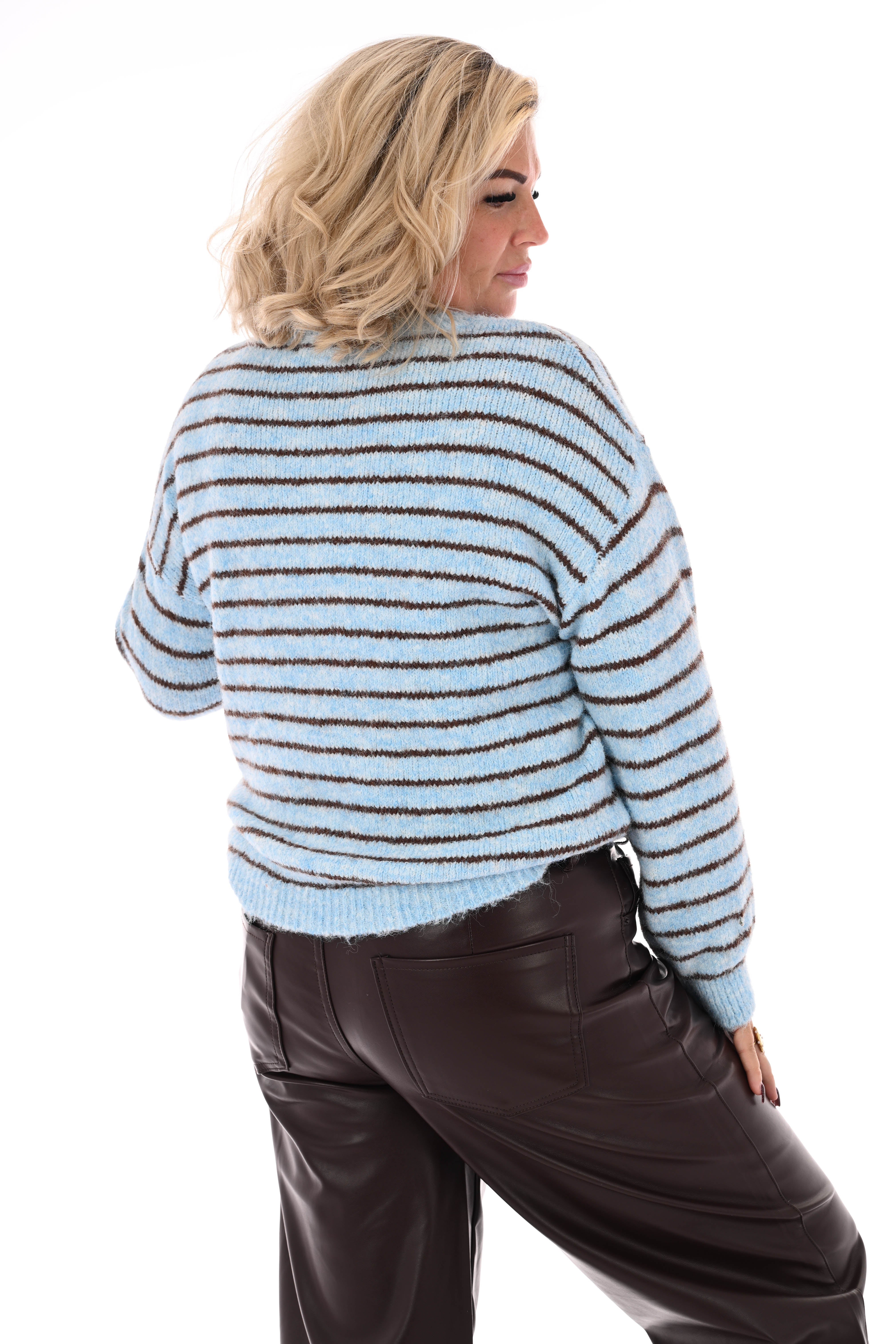 Gebreide trui amour lichtblauw