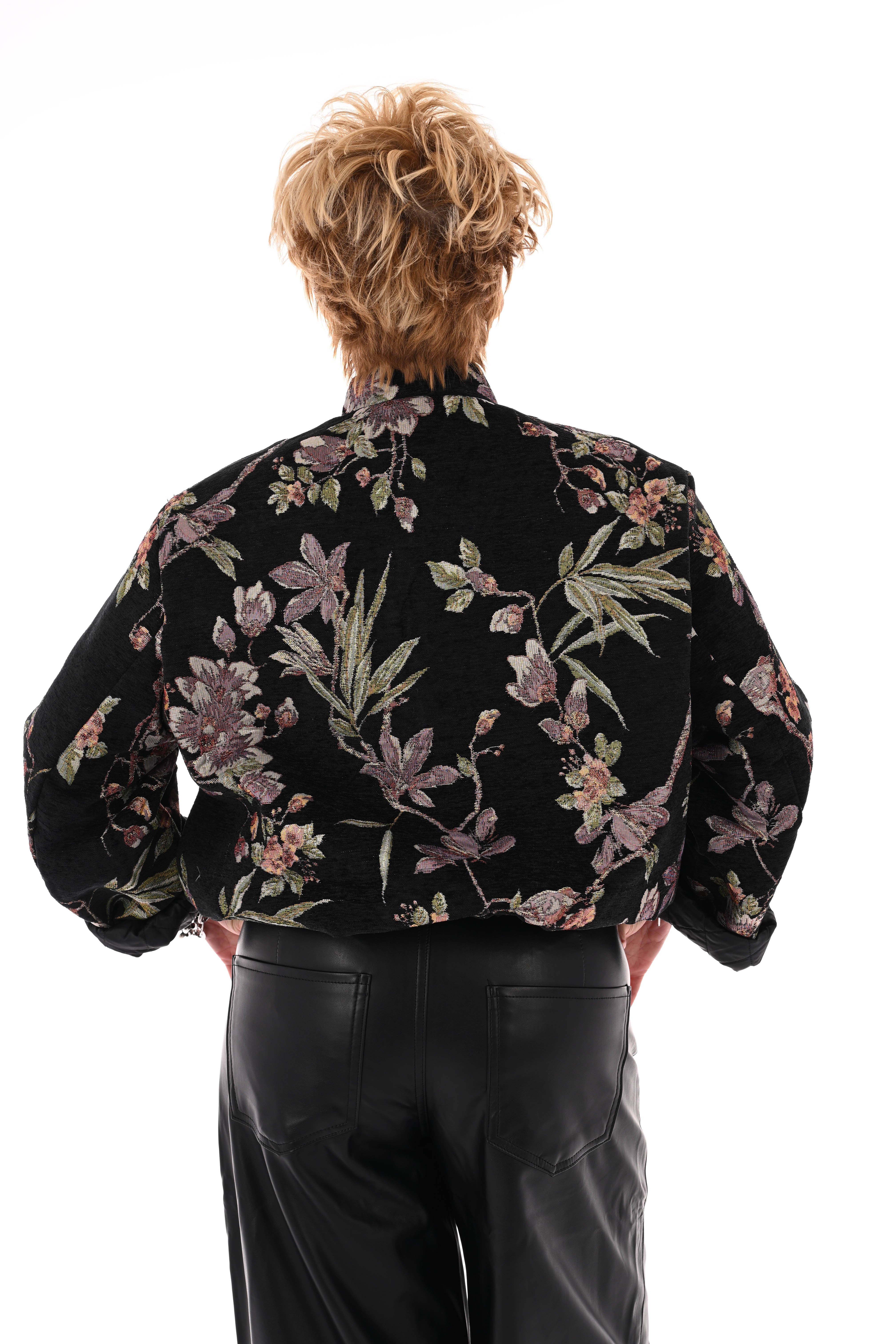 Kort bloemen jasje met stenen zwart