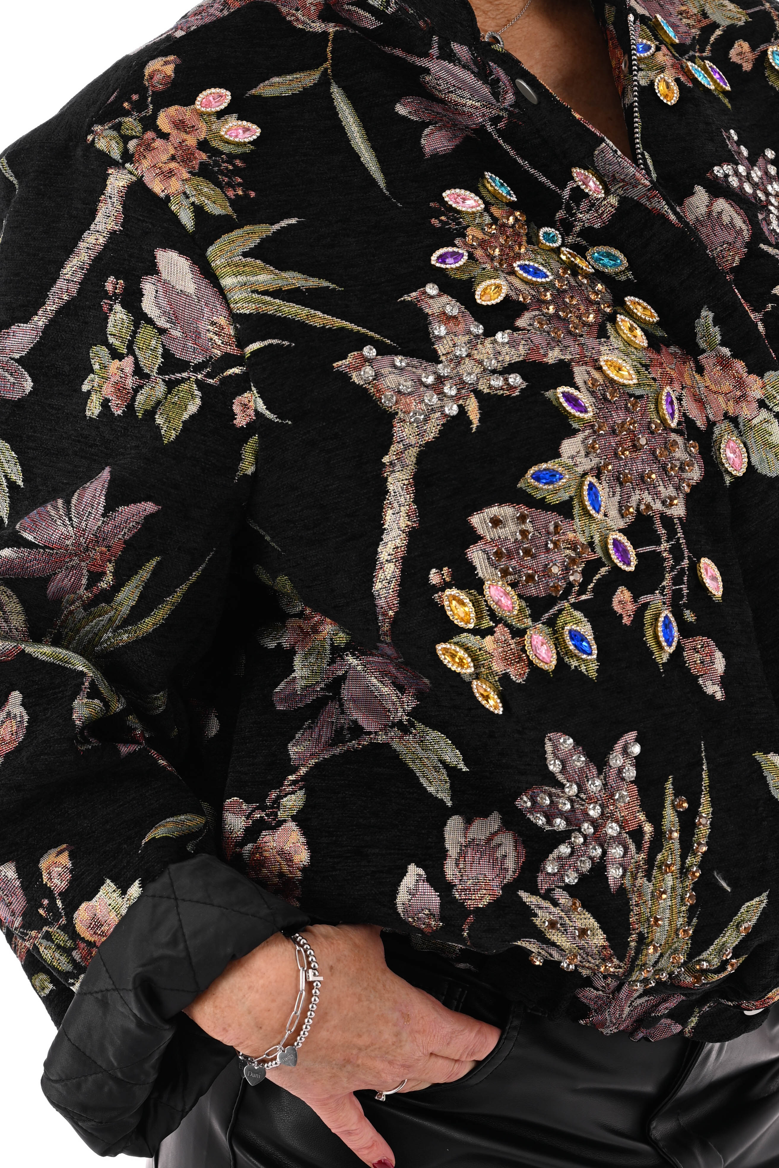 Kort bloemen jasje met stenen zwart