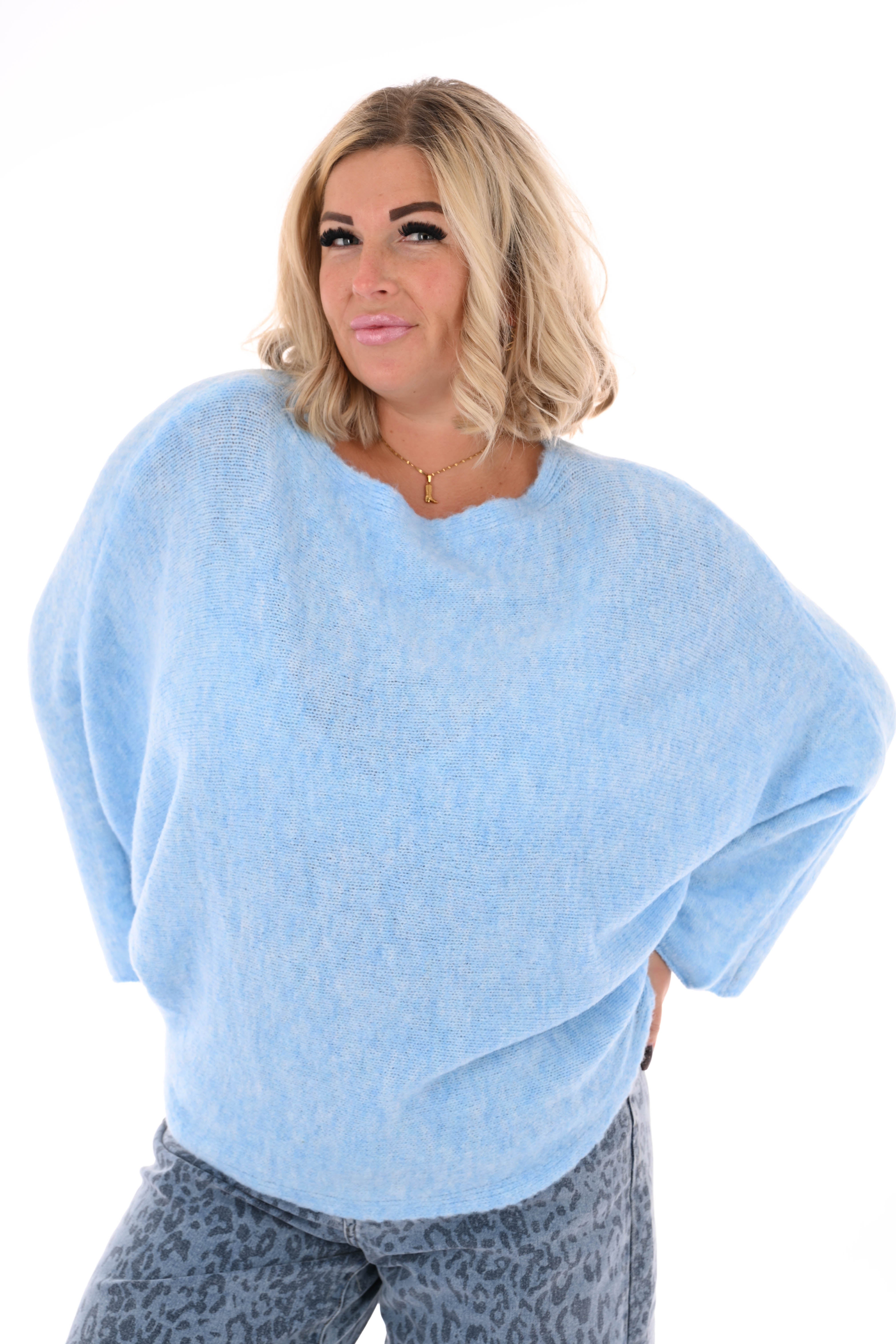 Fijn gebreide vleermuis trui uni lichtblauw