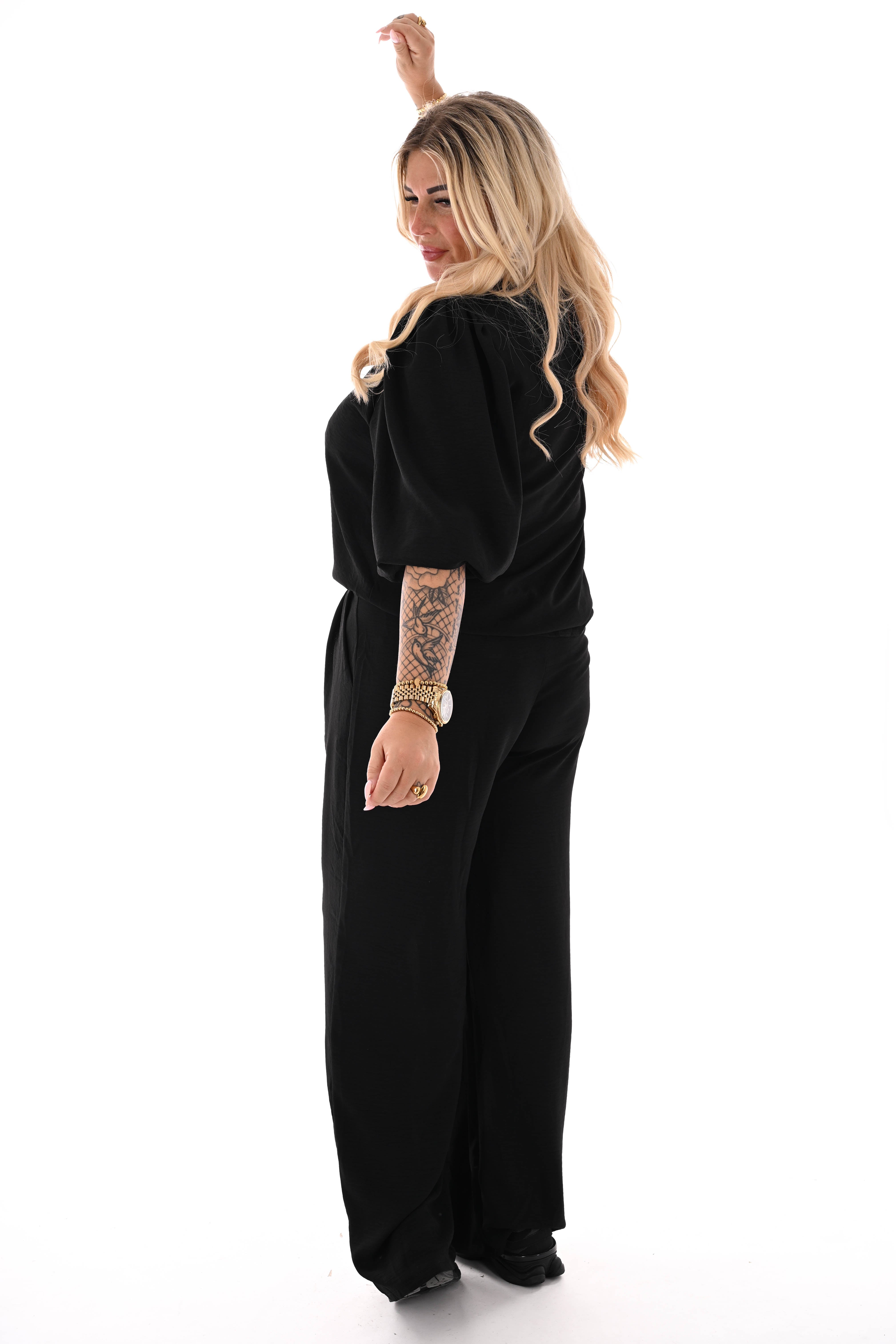 Tweedelig pak 3/4e pofmouwen uni zwart