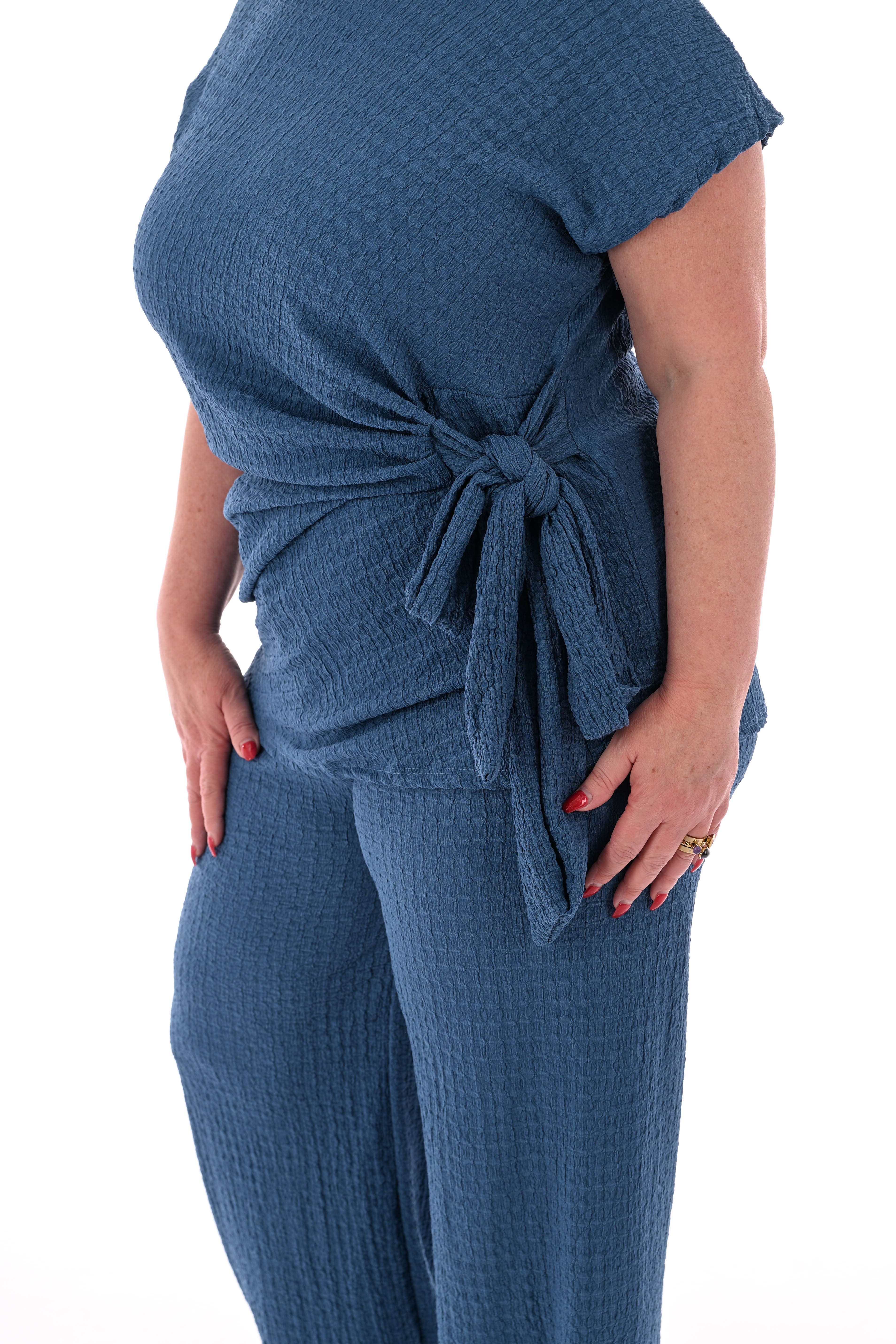 Tweedelig set crepe met knoop blauw