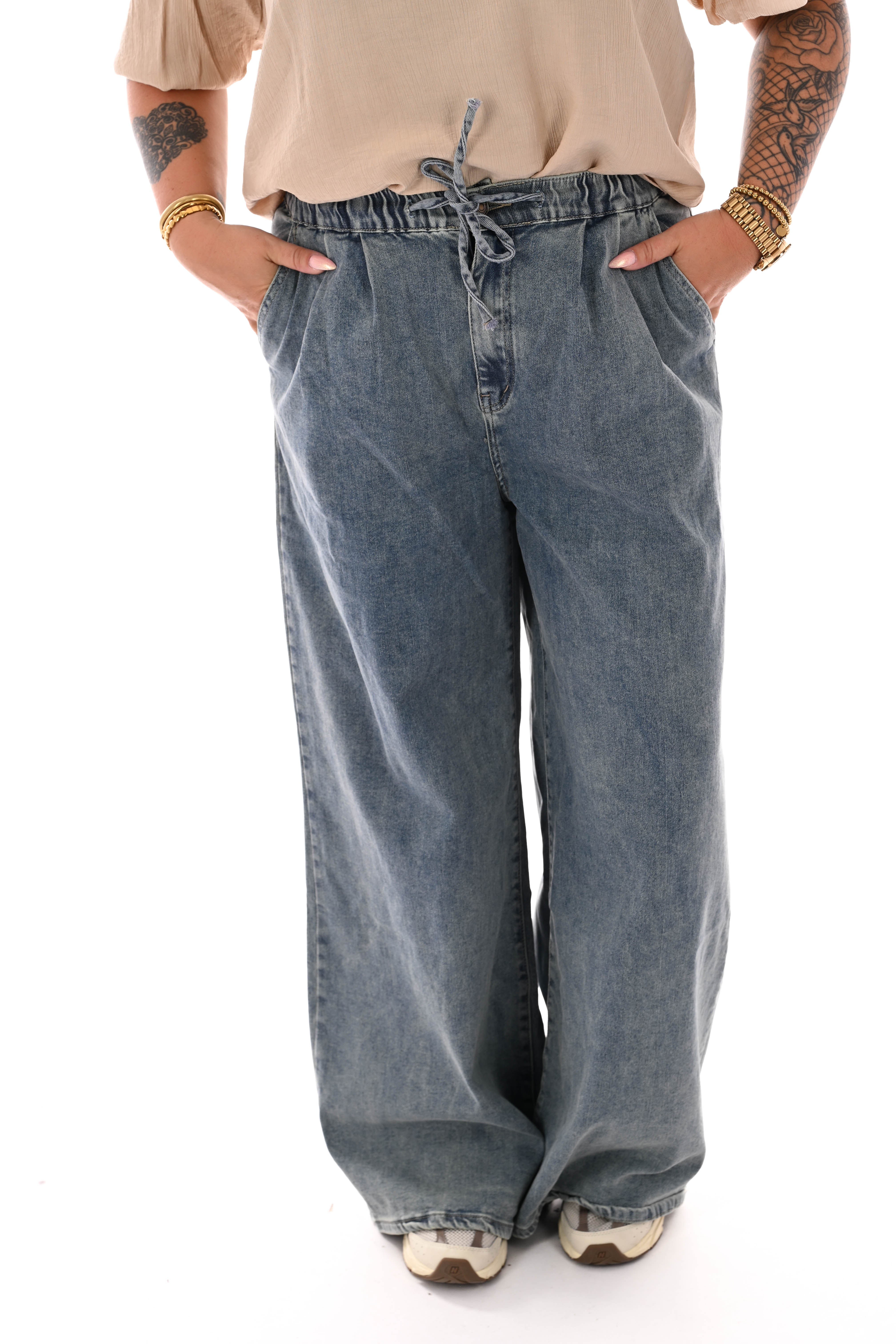 Top korte pofmouwen structuur uni beige