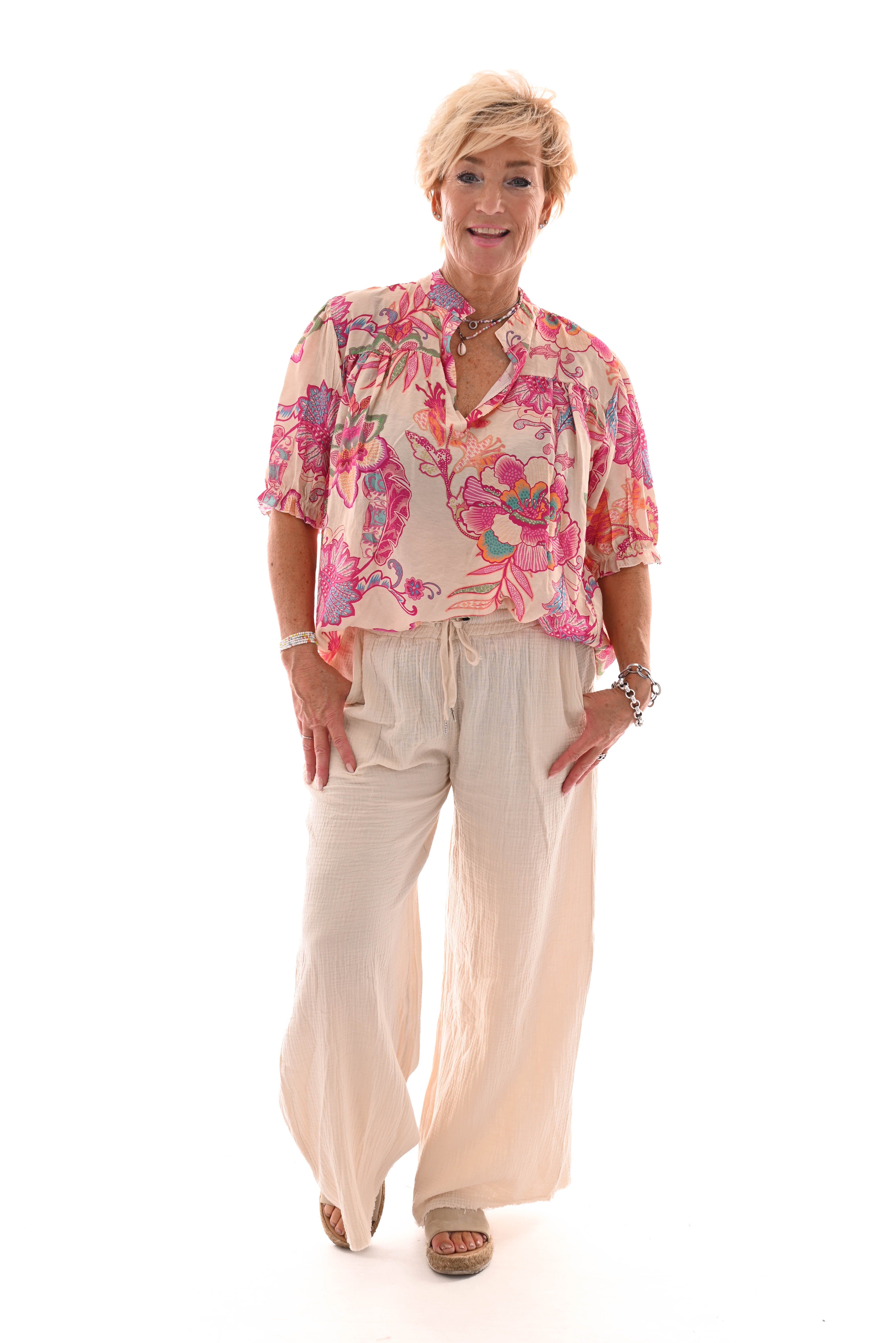 Shirt v-hals bloemen korte pofmouwen fuchsia